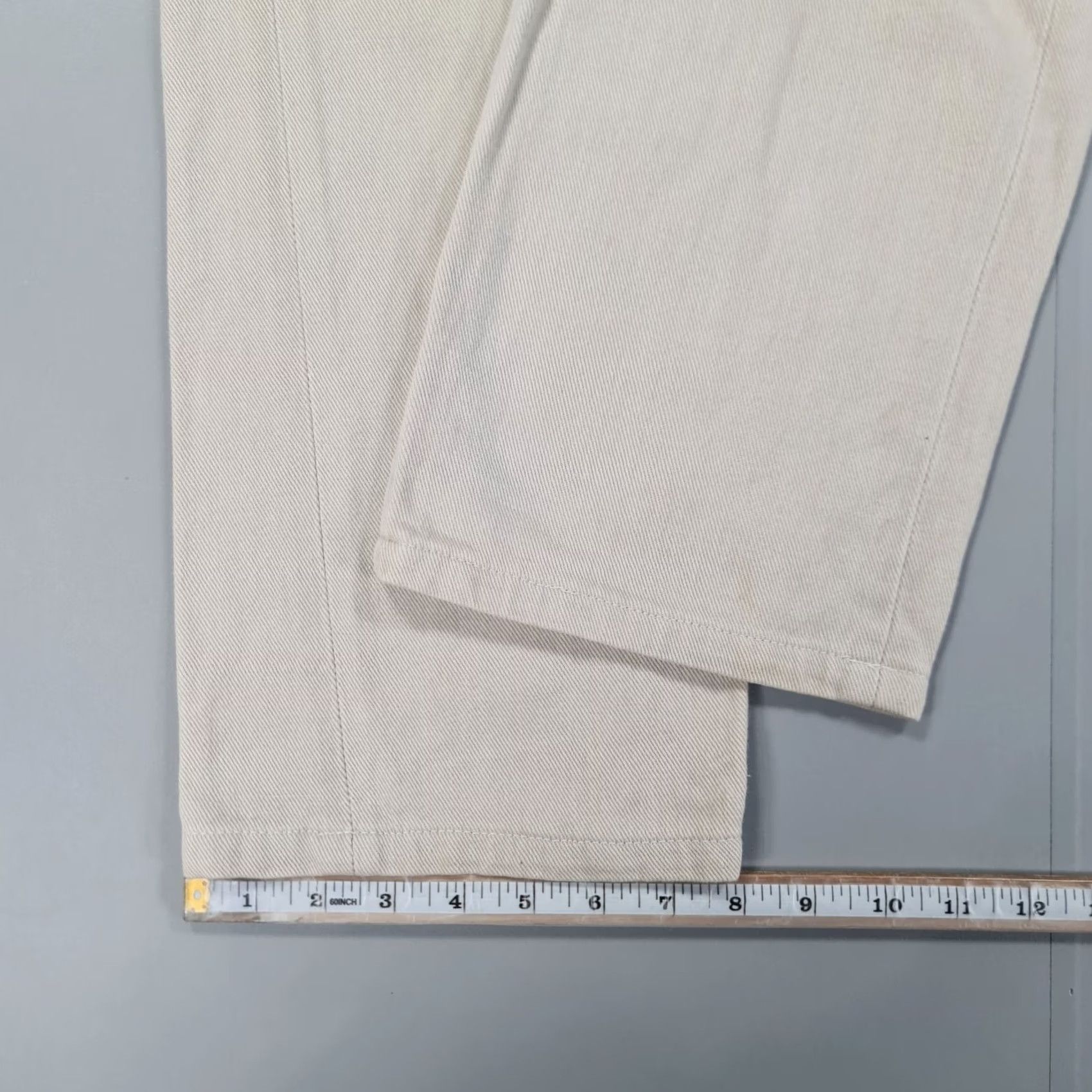 Levi's Item Specifications: Gender: Women Size US 34 / EU 50 - 6 Thumbnail