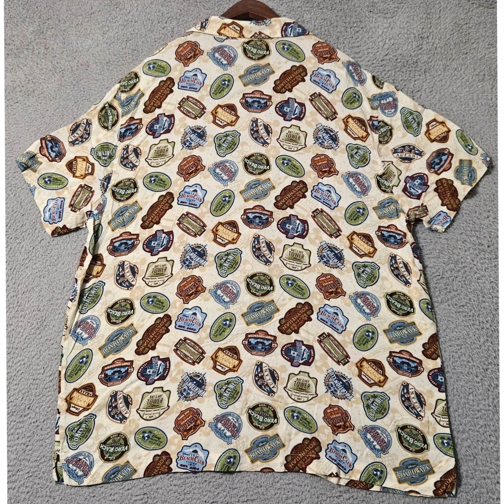 Disney Disney Parks Vacation Club Hotel Resorts Icons Rayon Shirt Size 2XL XXL Mens Size US XXL / EU 58 / 5 - 2 Thumbnail