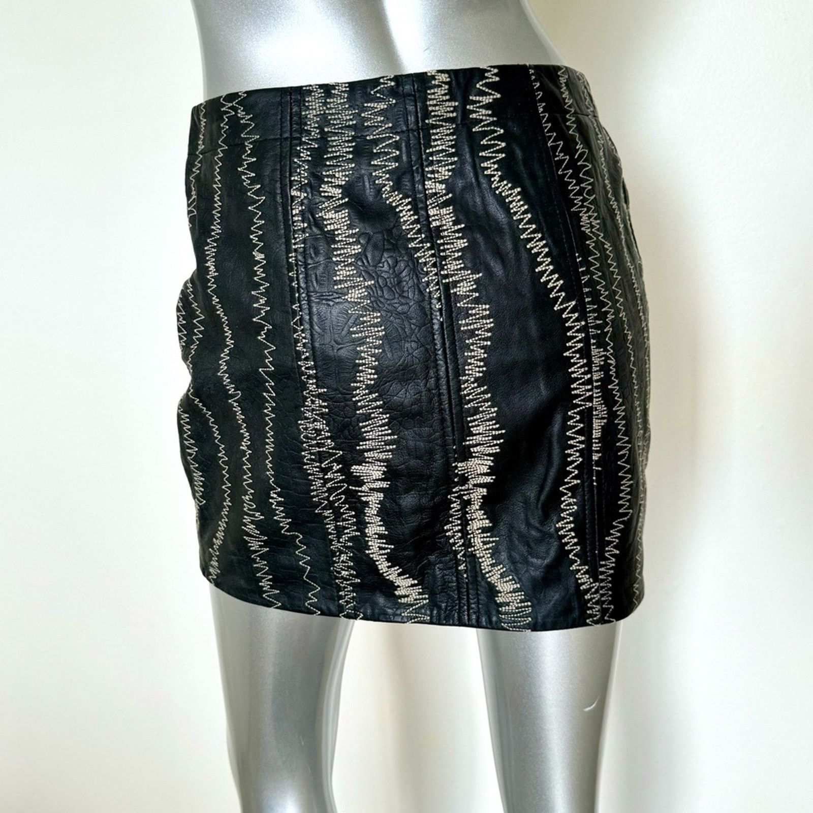 Free People NWOT! FREE PEOPLE Lamb Leather Skirt, Size 4 Size 27" / US 4 / IT 40 - 3 Thumbnail