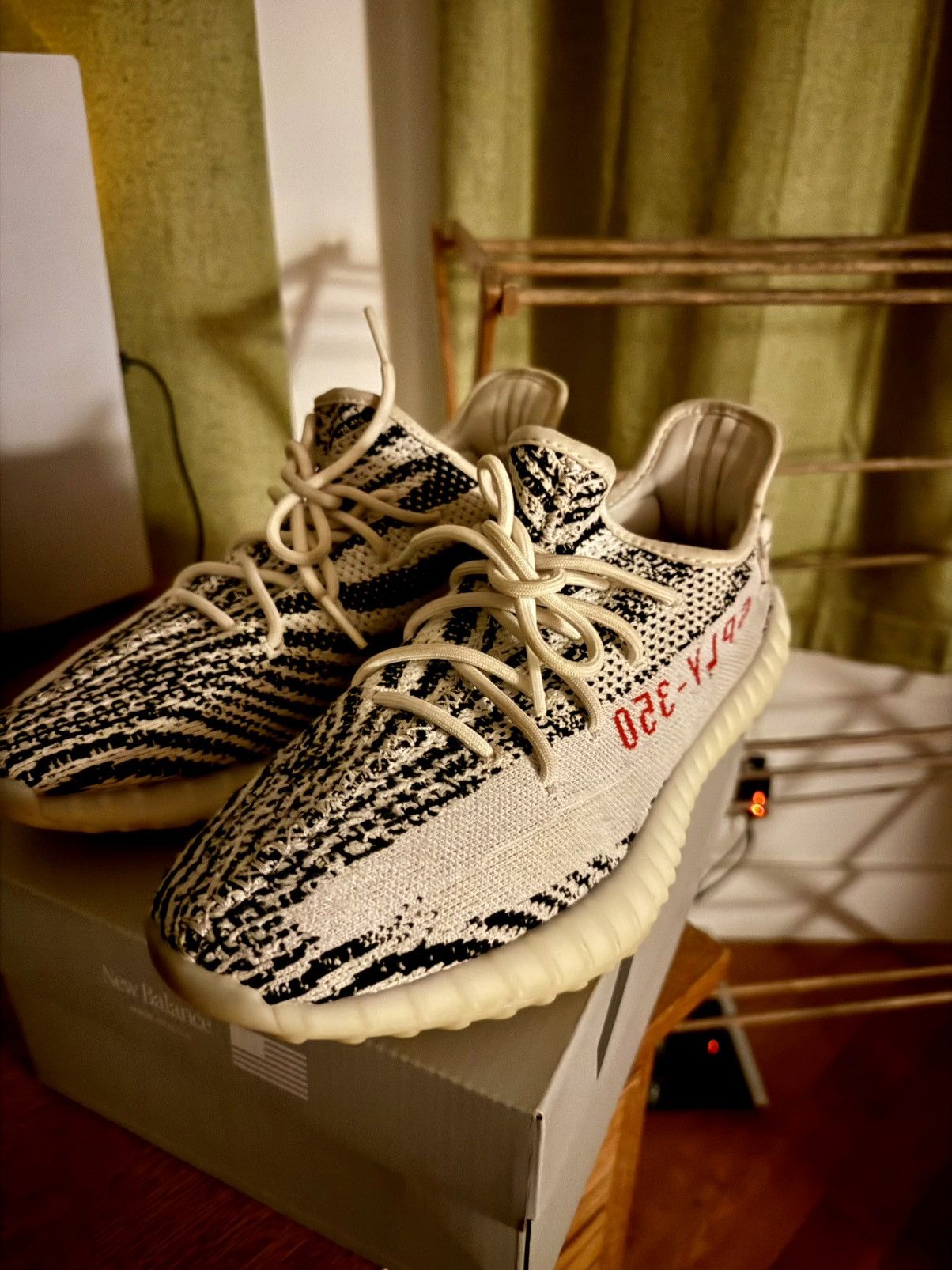 adidas Yeezy Boost 350 V2 275サイズ EU Größe 40- adidas Yeezy Boost 350 V2 zebra | eBay