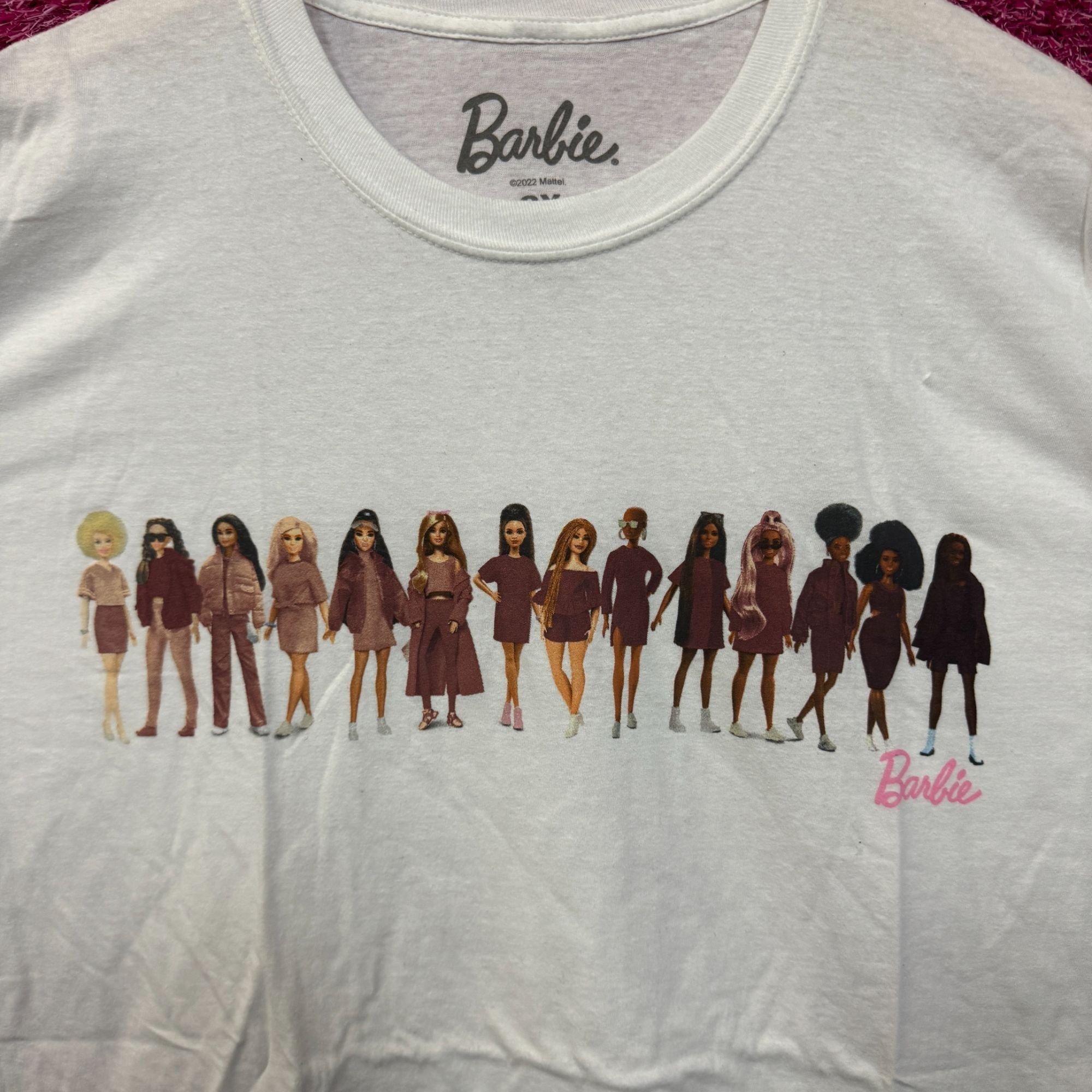 Nickelodeon Barbies from around the world T-shirt size 2xl. Size US XXL / EU 58 / 5 - 2 Thumbnail