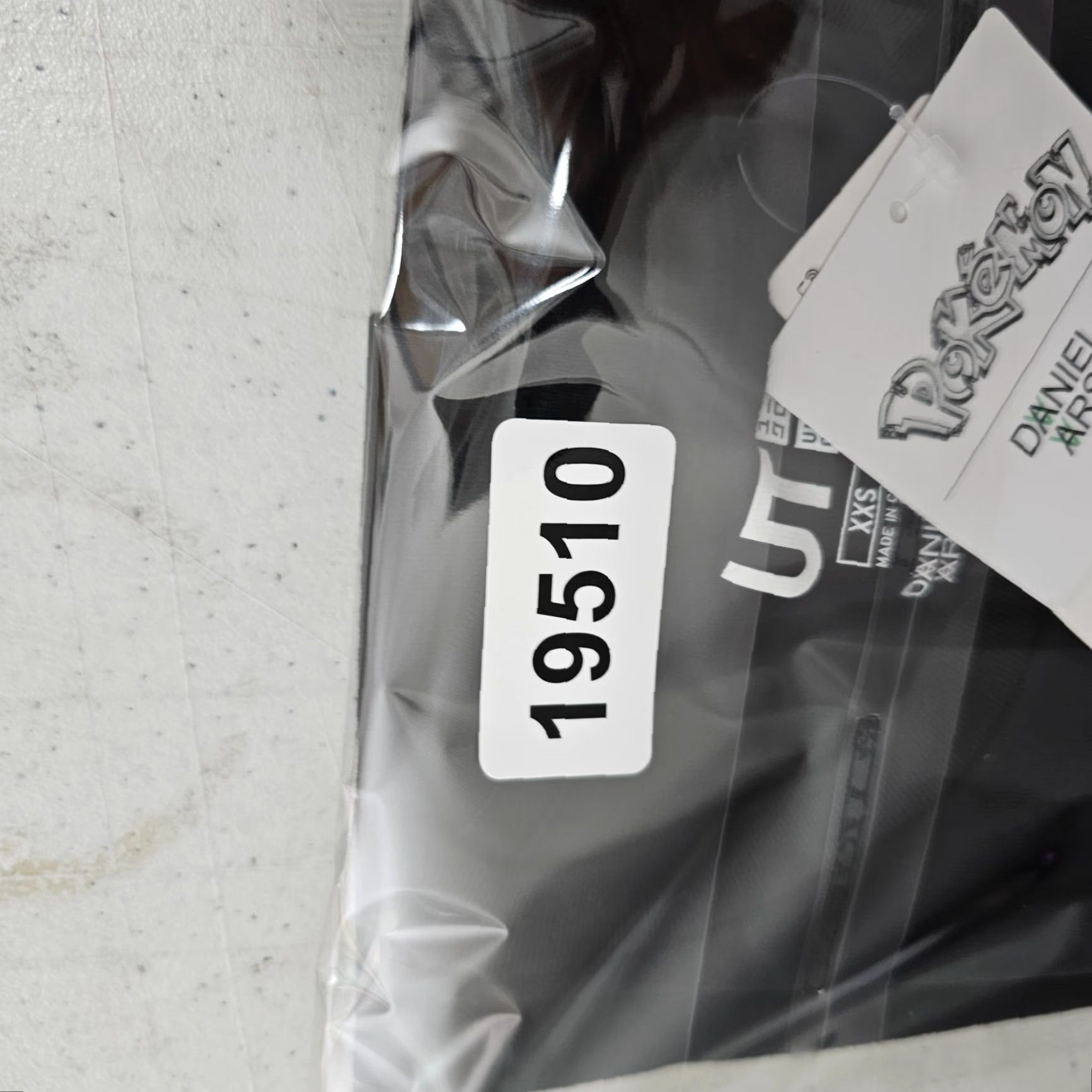 Uniqlo Uniqlo Daniel Arsham Crystal Mewtwo 3020 Pokemon Graphic UT Shirt Adult XXS Black Cotton Logo Short Sleeve Crew Neck Men T-Shirt Anime 90s? Size US XXS / EU 40 - 8 Thumbnail