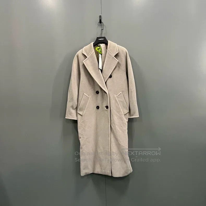 Max Mara Max Mara Solid Color Lapel Coat Size XS / US 0-2 / IT 36-38 - 1 Thumbnail