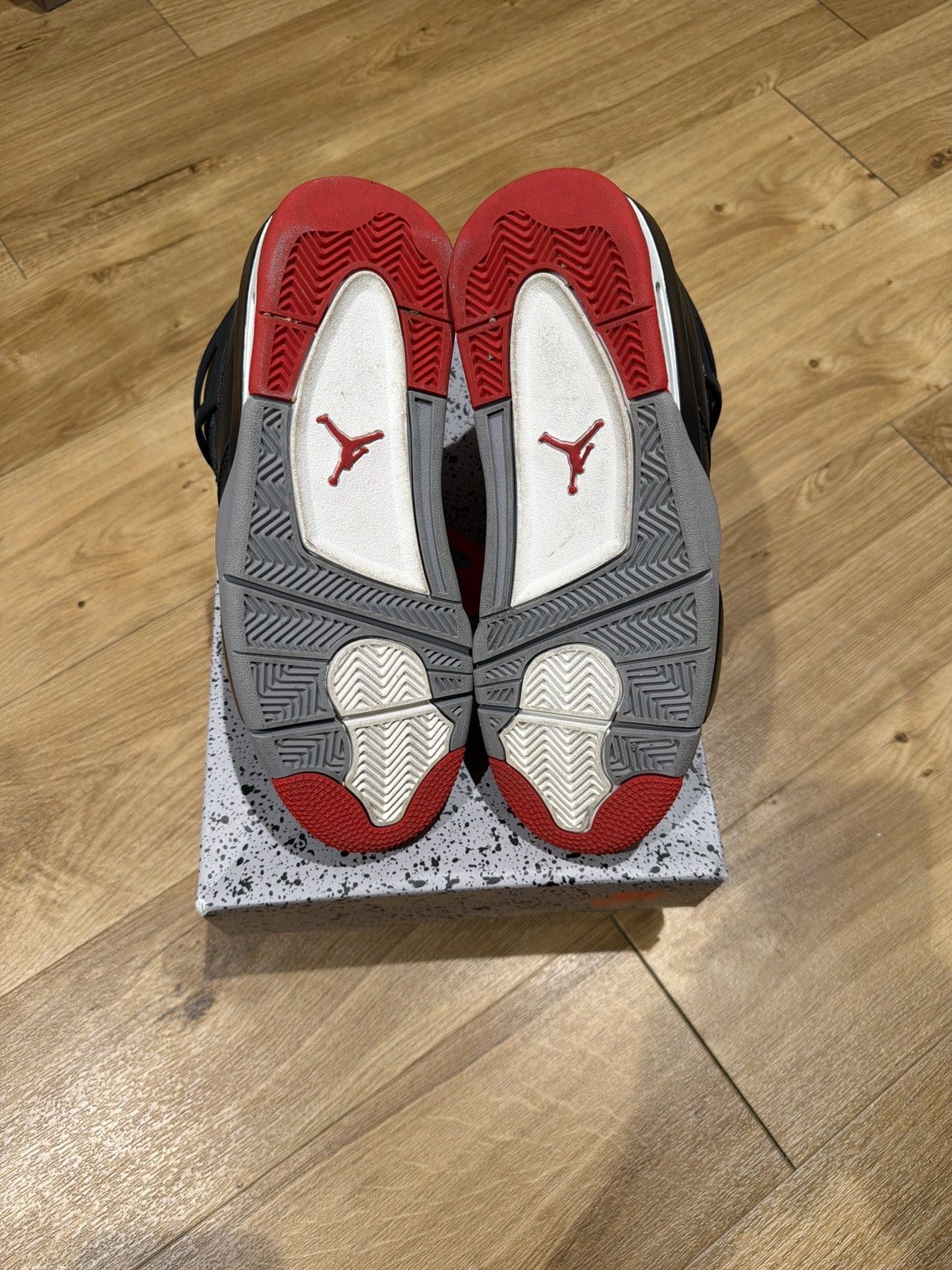 Jordan Brand Air Jordan 4 Retro GS “Bred Reimagined” Size US 7 / EU 40 - 3 Thumbnail