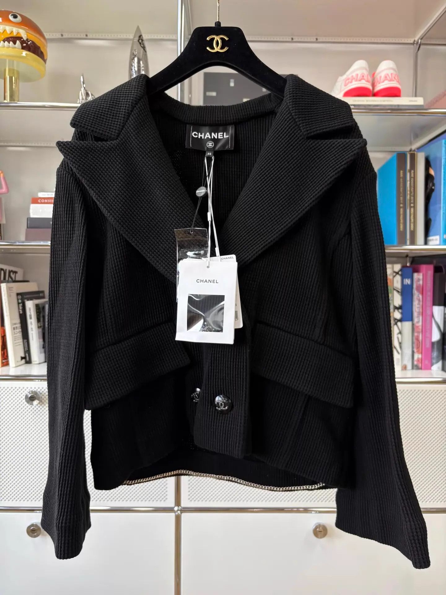 Chanel Chanel 21C Waffle CC Crystal Blazer Women's Black Size S / US 4 / IT 40 - 1 Thumbnail