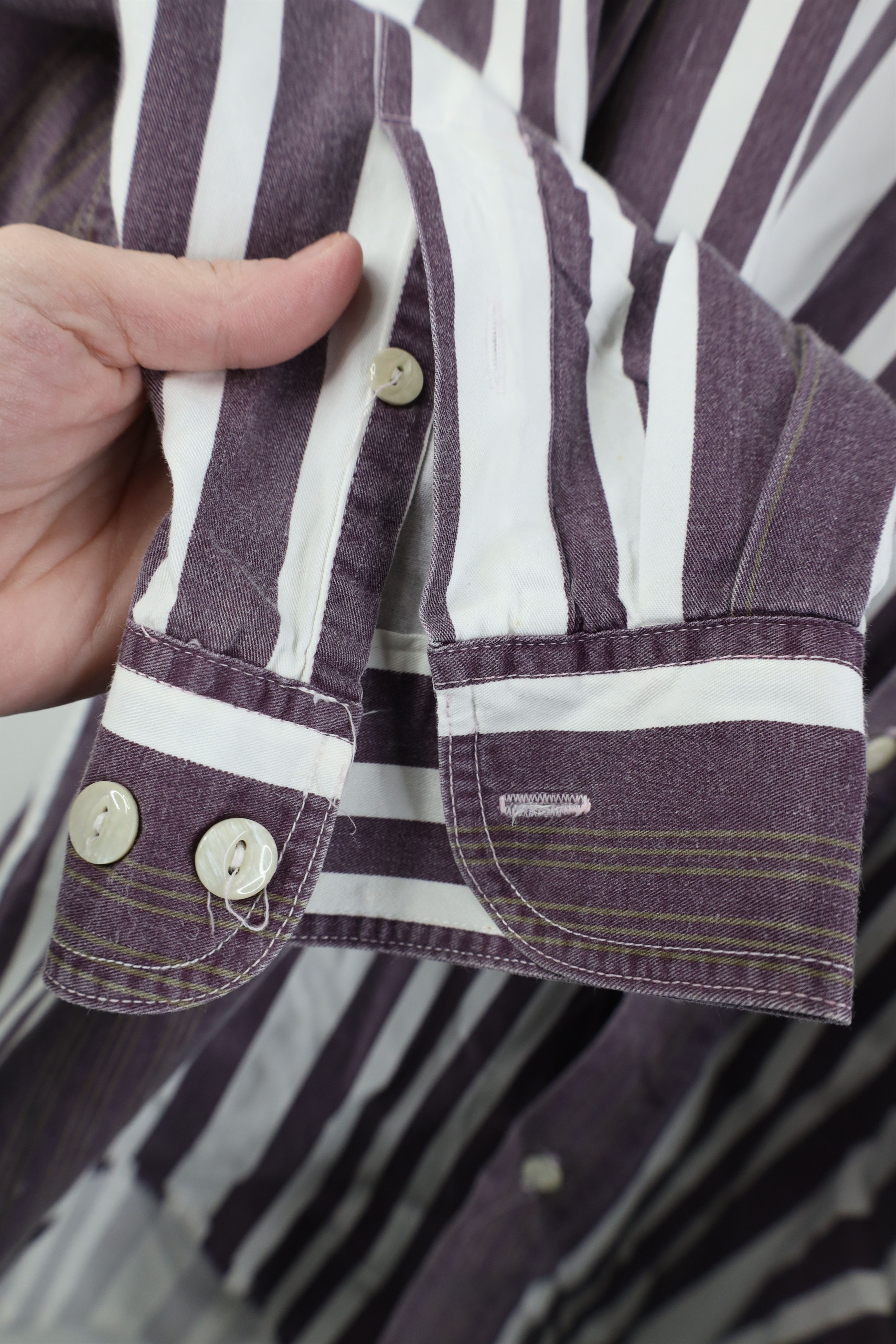 Guess Vintage 90s Guess Spell Striped Collared Button Down Shirt Size US L / EU 52-54 / 3 - 10 Thumbnail