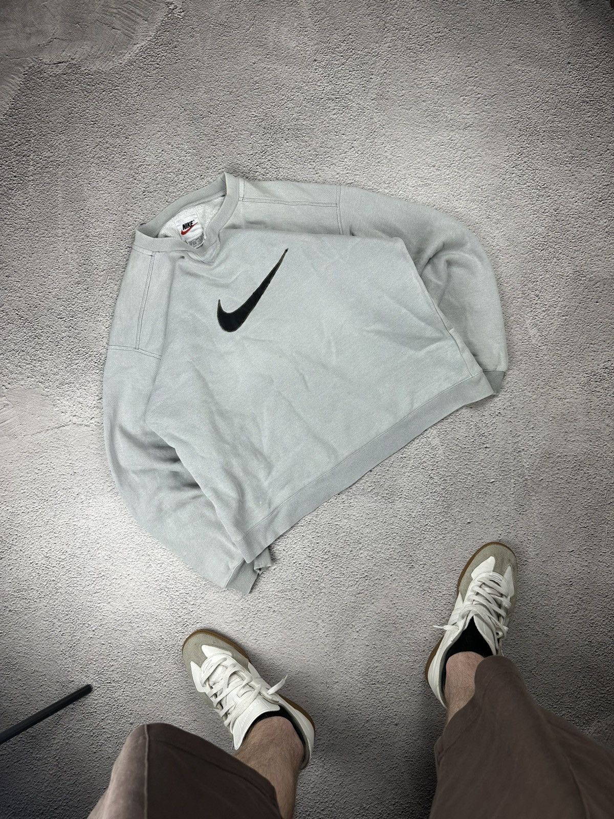 Nike Vintage Nike Sweatshirt Boxed Logo Faded Y2K Rare 90s SK8 Size US M / EU 48-50 / 2 - 1 Thumbnail