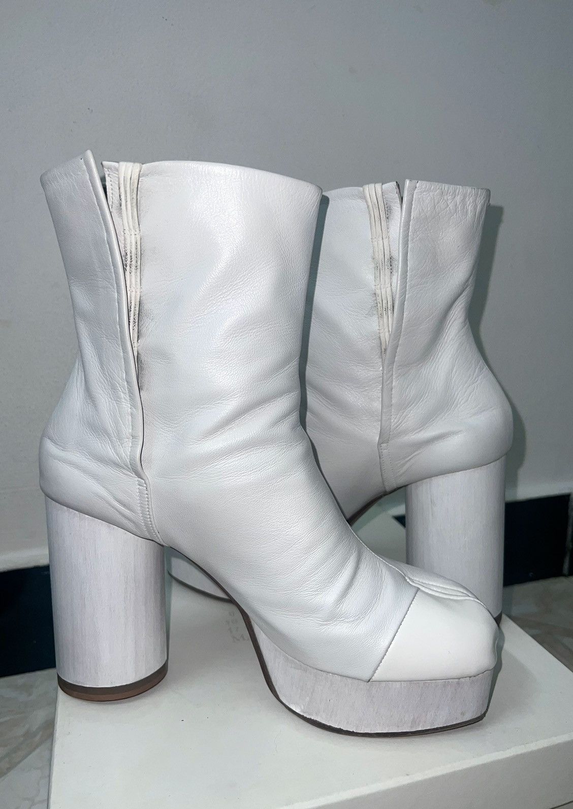 Maison Margiela RARE Maison Margiela tabi heel ankle boots👢➕ Size US 10 / IT 40 - 8 Thumbnail