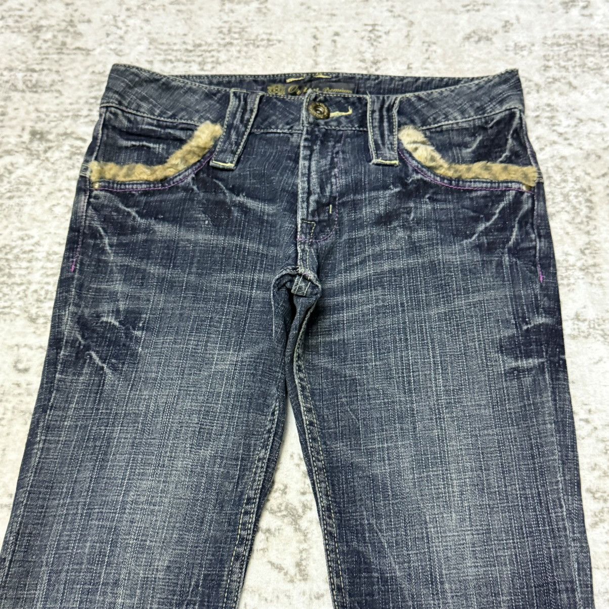 Tornado Mart Oririn Japan Studded Hairy Leopard Details Flared Jeans Size 27" / US 4 / IT 40 - 6 Thumbnail