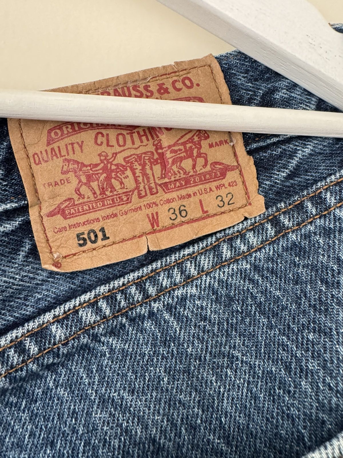 Levi's Vintage Levi’s 501 made in U.S.A. Size US 36 / EU 52 - 3 Thumbnail