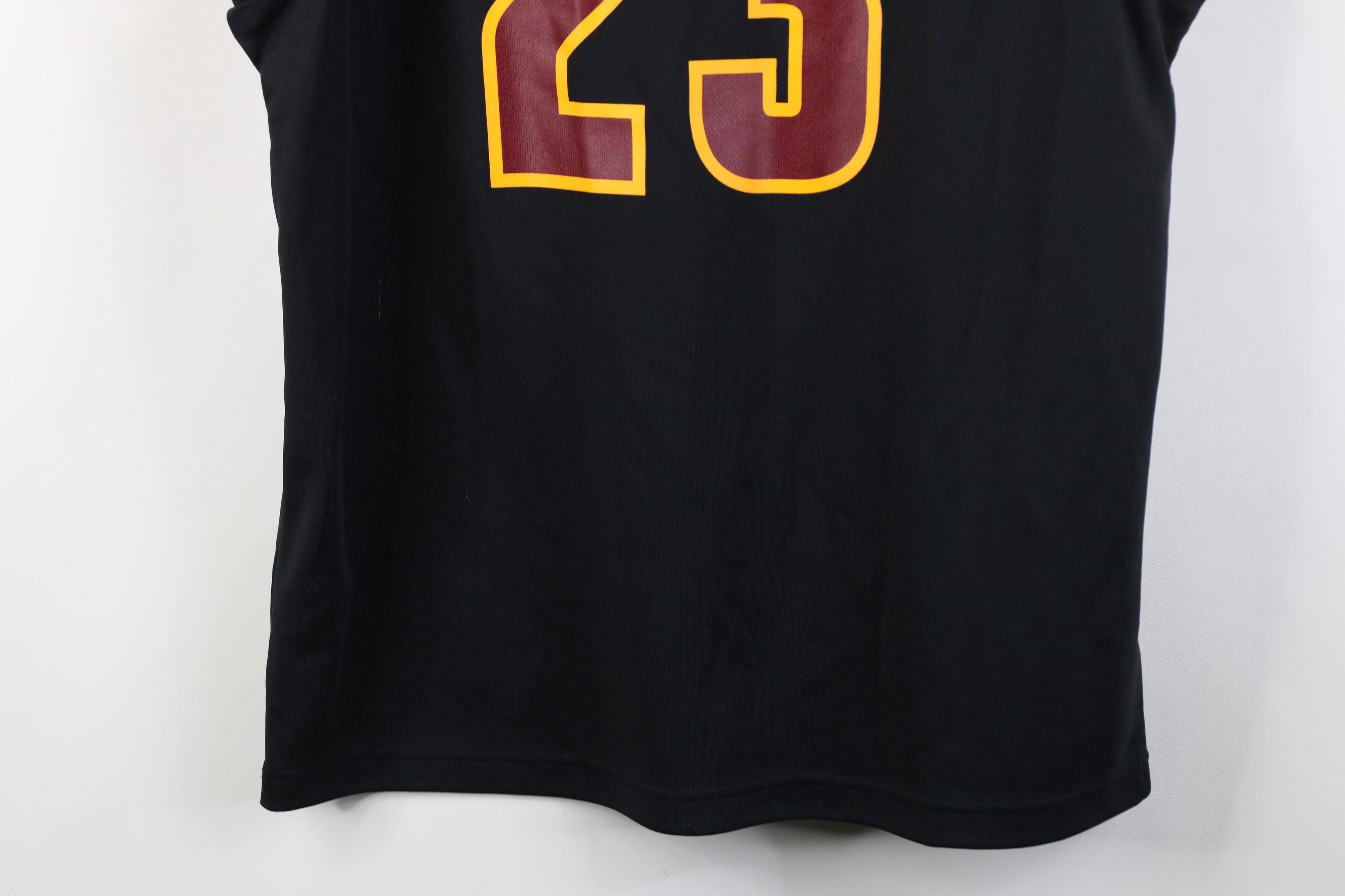 Adidas Adidas 2016 NBA James Cleveland Cavaliers Basketball Jersey Size US M / EU 48-50 / 2 - 15 Thumbnail