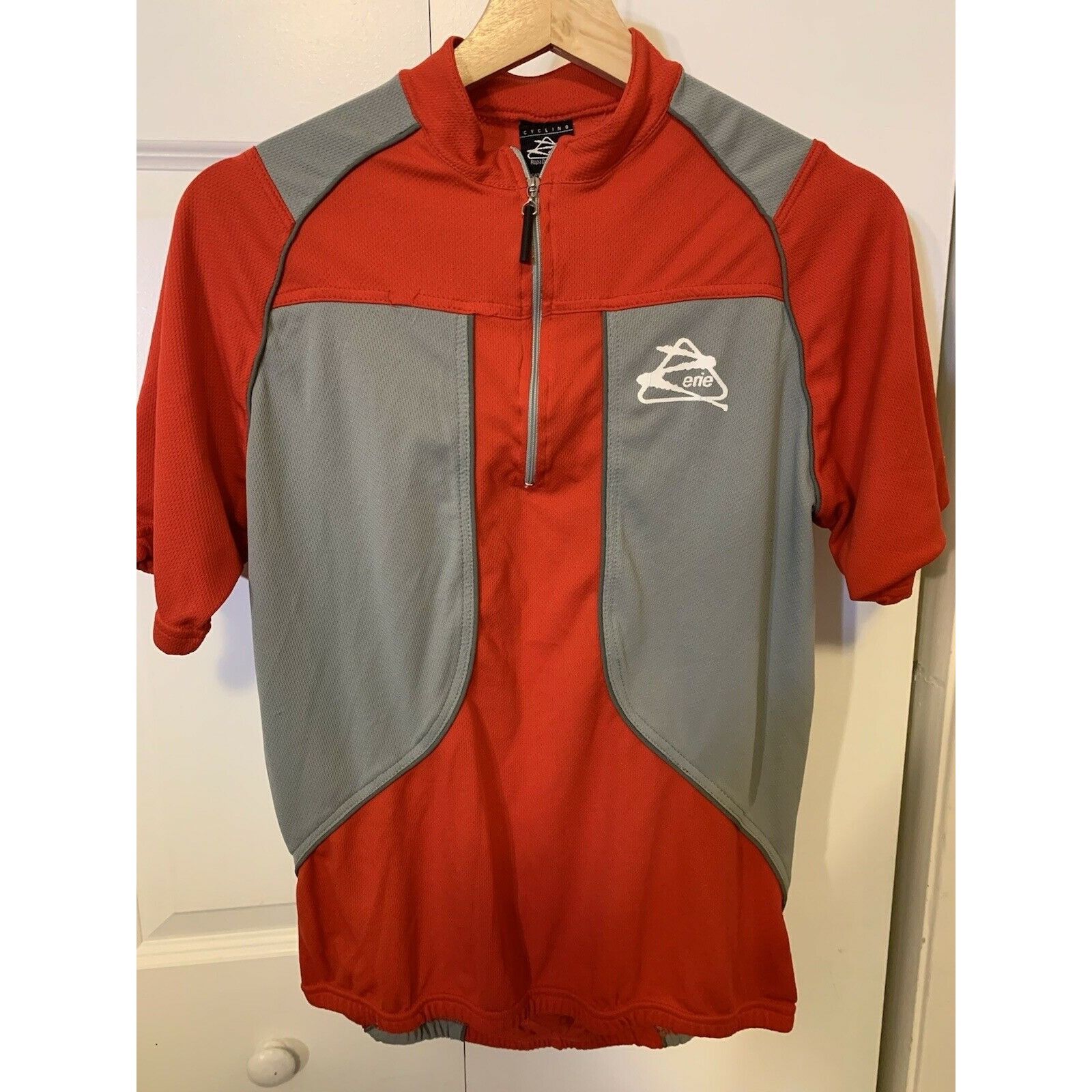 Other Zerie Cycling Jersey Bicycle SZ Large Red Gray Size US L / EU 52-54 / 3 - 4 Thumbnail