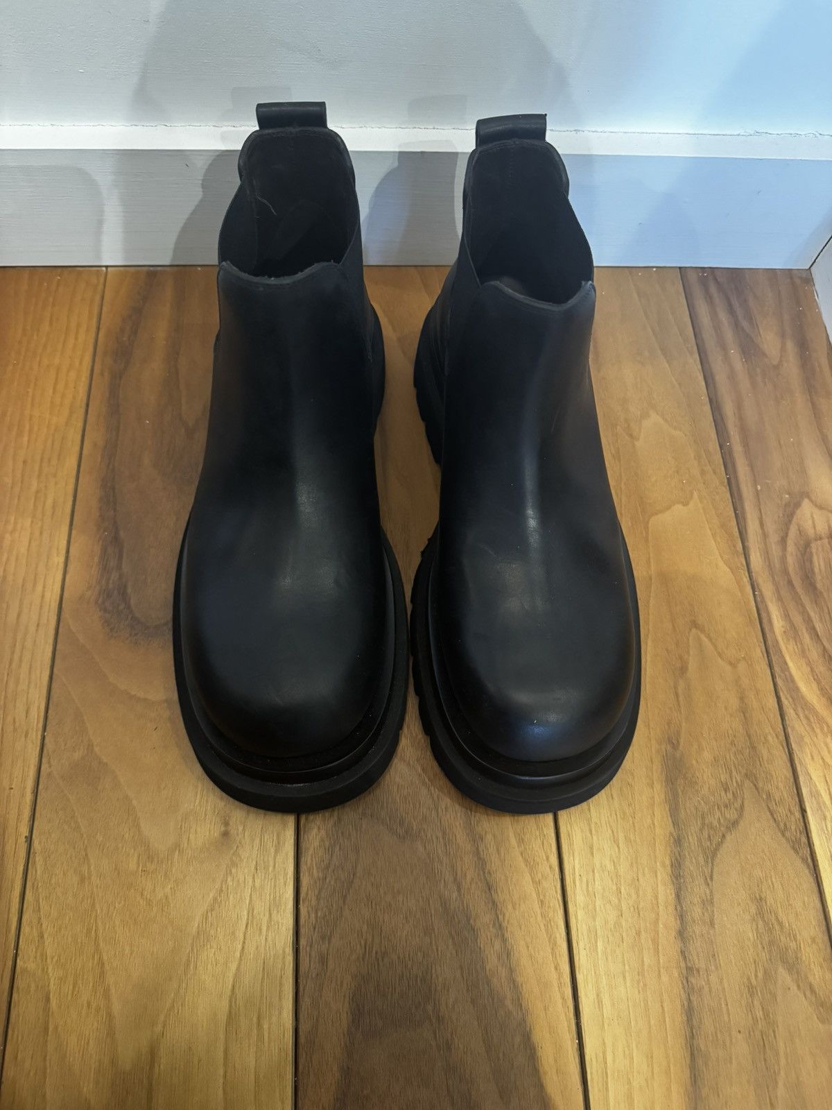 Bottega Veneta Bottega Veneta black leather ankle boots Size US 10 / IT 40 - 7 Thumbnail