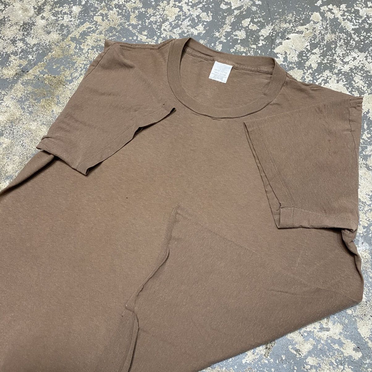Vintage Vintage Brown Faded Blank Single Stitch Cropped Tshirt Size US L / EU 52-54 / 3 - 3 Thumbnail