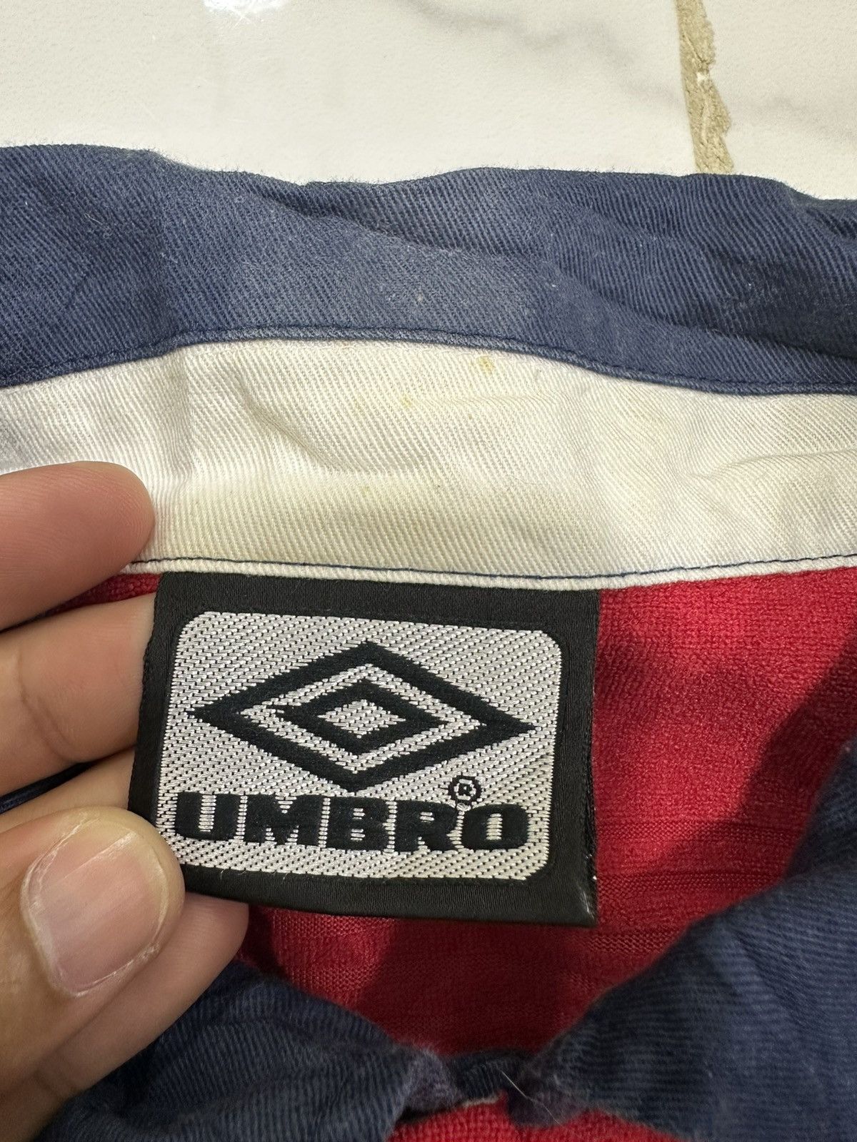 Umbro Englan football national team shirt vintage 1999-2001 Size US M / EU 48-50 / 2 - 5 Thumbnail