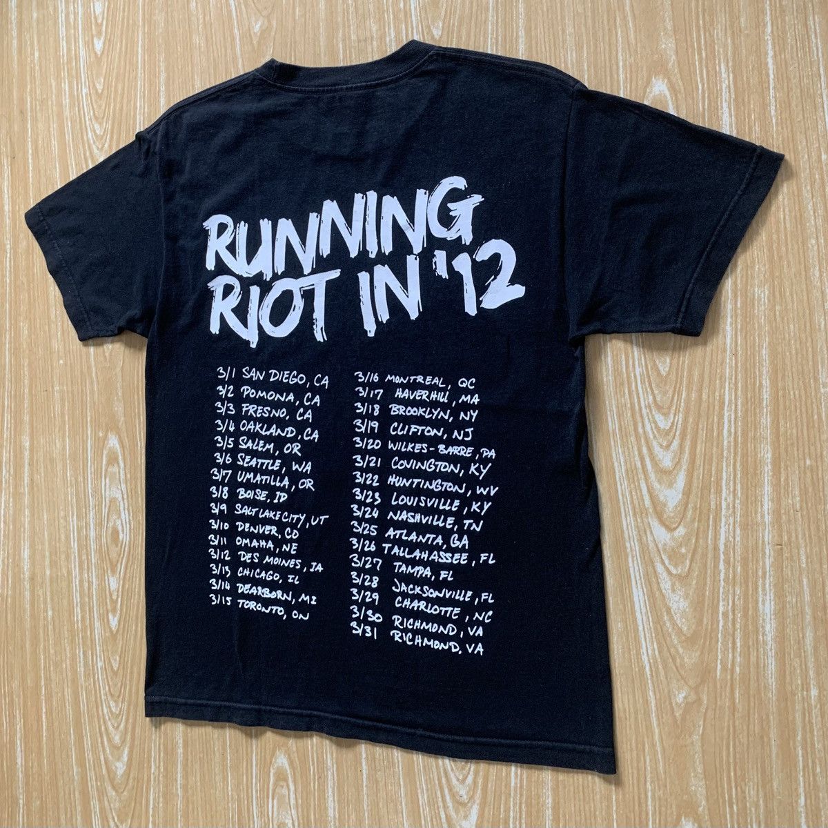 Band Tees Soul Search HardCore Band Running Riot Tour 2012 Size US M / EU 48-50 / 2 - 7 Thumbnail
