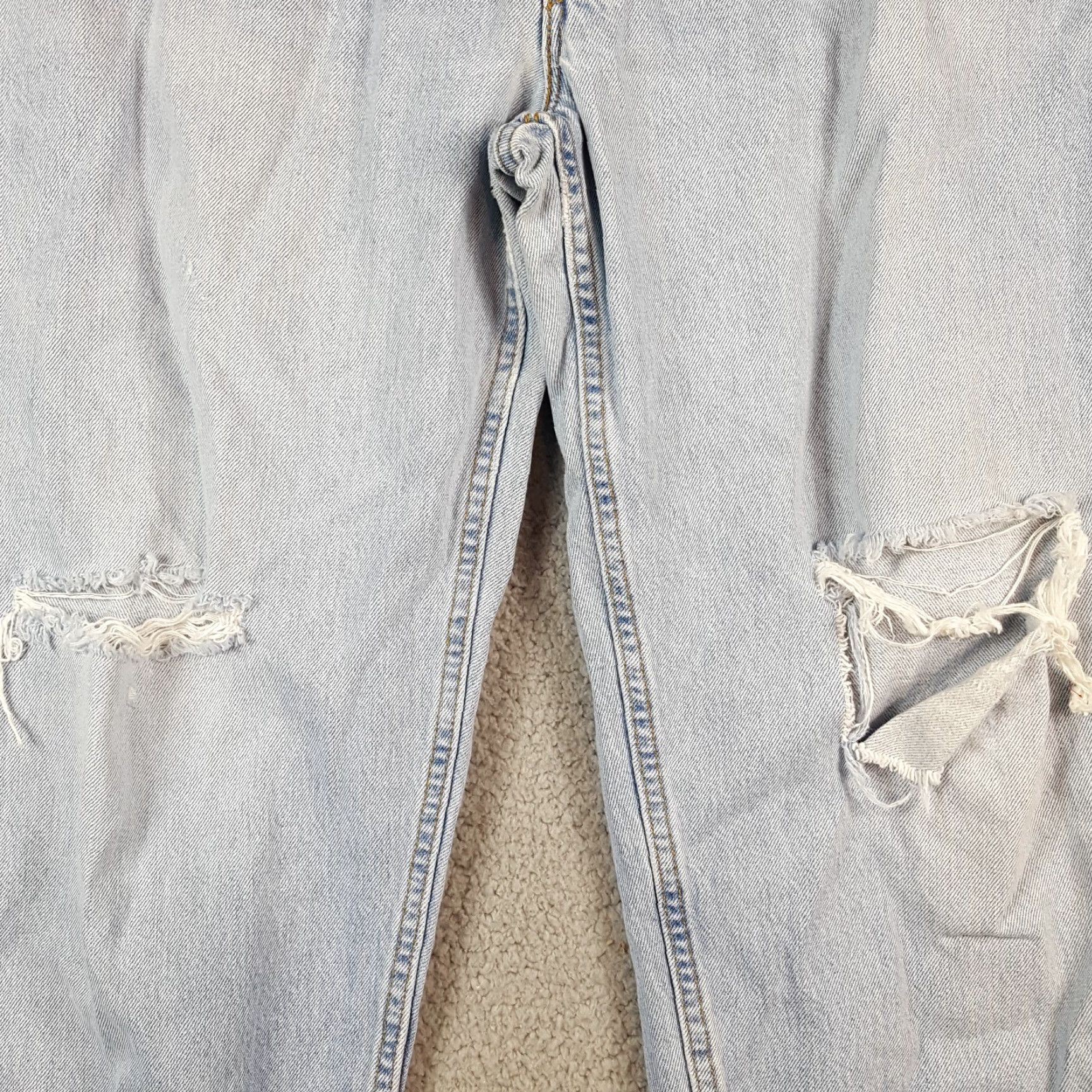 Levi's VINTAGE Levi's 560 Distressed Faded Denim Jeans Men's Size 38x30 Blue Grunge 90s Y2K Size US 38 / EU 54 - 3 Thumbnail