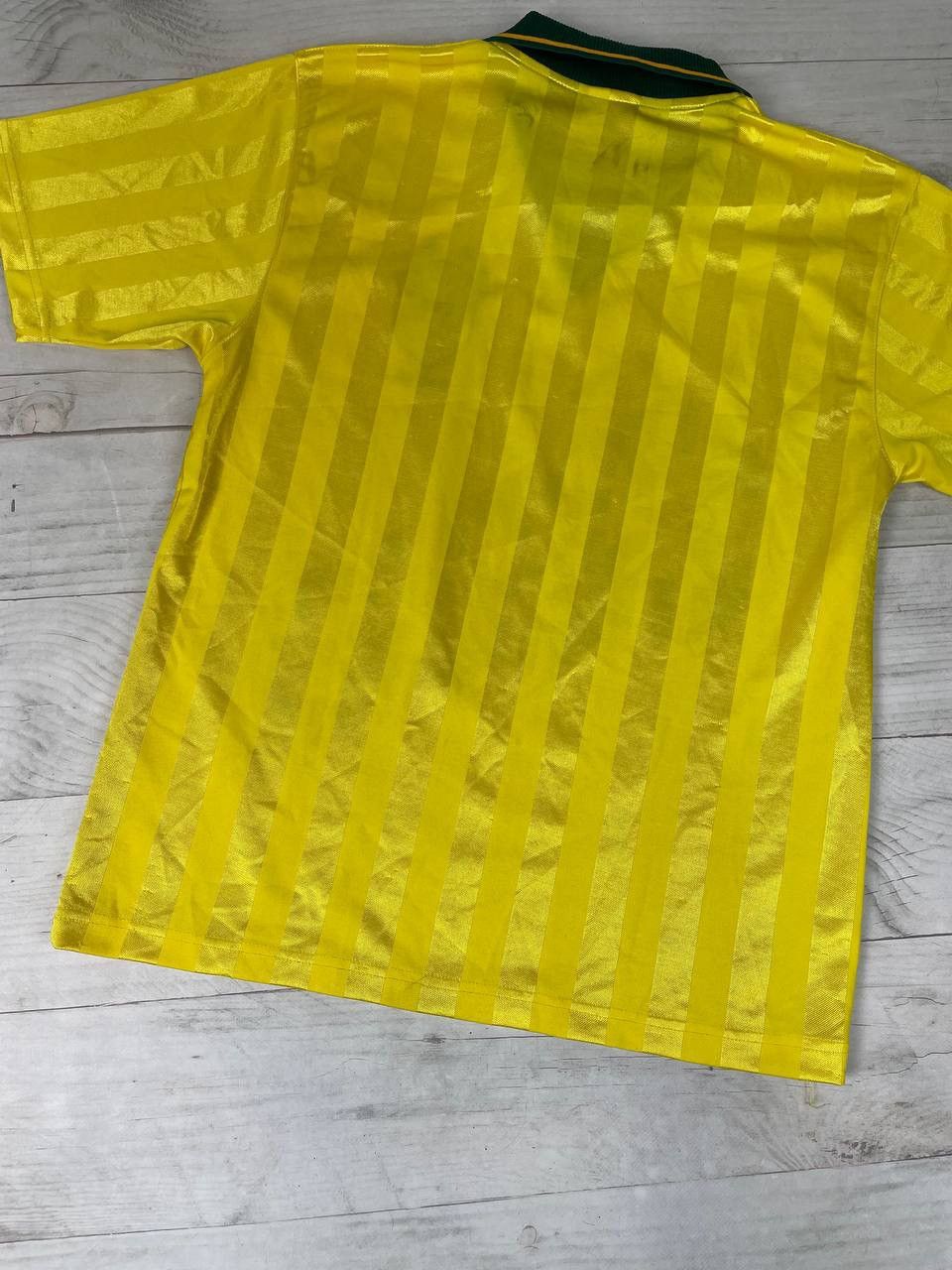 Vintage Vintage Retro Brazil 1994 1996 Home Shirt Soccer Jersey Size US L / EU 52-54 / 3 - 16 Thumbnail