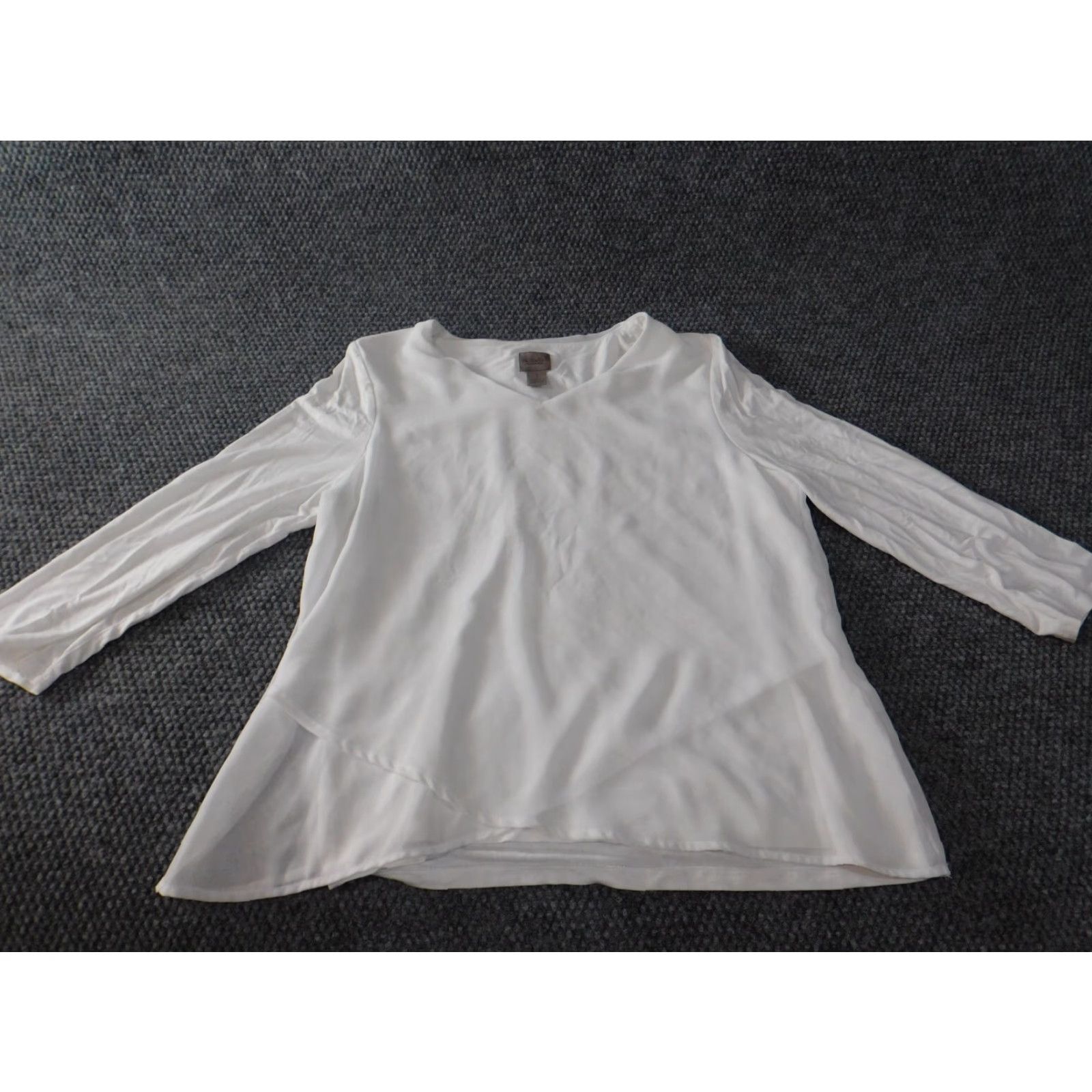 Vintage Chicos Blouse Shirt Womens 1 White V-Neck Pullover Stretch Rayon Polyester Spandex Knit Casual Regular Long Sleeve Classic Basic Polo Size XS / US 0-2 / IT 36-38 - 2 Thumbnail