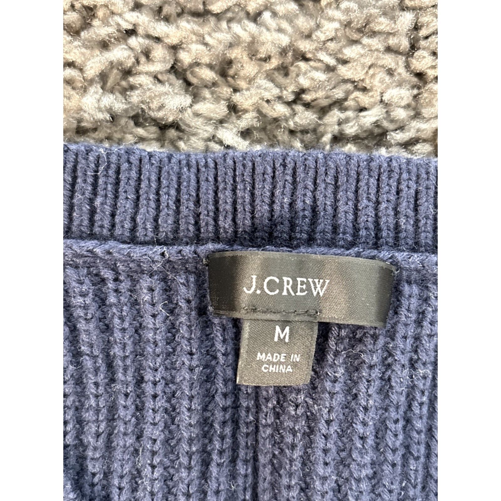 J.Crew **J CREW Women's Med Blue Stripe Cable Knit Classic Pullover Sweater** User: J CREW Women's Med Blue Cable Knit Stripe Classic Pullover Sweater Size M / US 6-8 / IT 42-44 - 4 Thumbnail