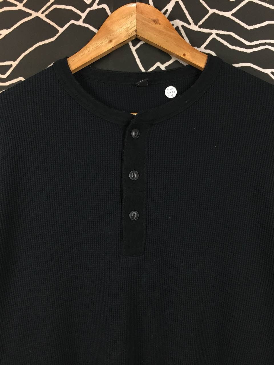 Uniqlo Uniqlo Waffle Knit Henley Neck Long Sleeve Tee Size XL Size US XL / EU 56 / 4 - 3 Thumbnail