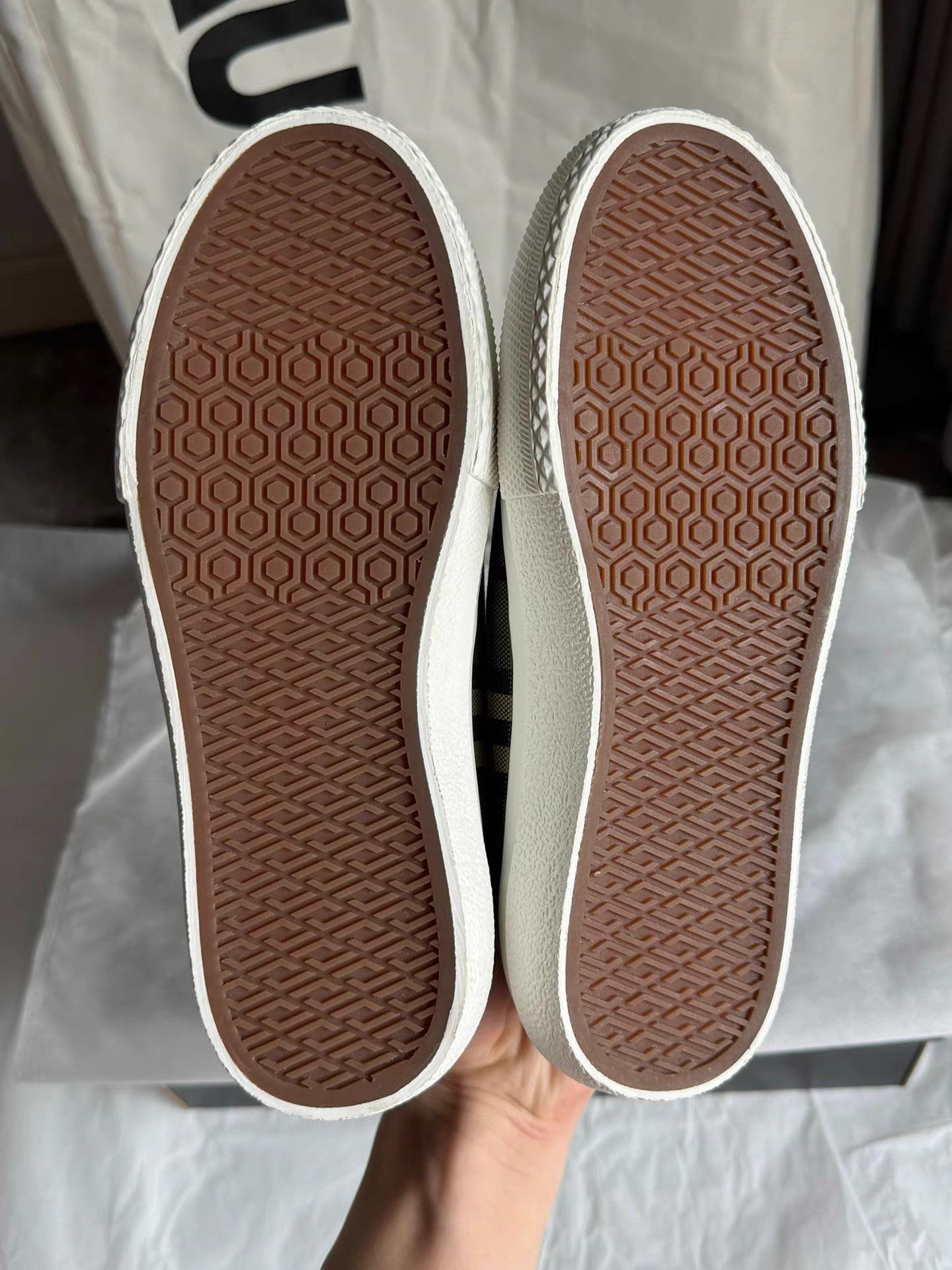Burberry Burberry Vintage Check Sneakers K6 Size US 5 / IT 35 - 6 Thumbnail