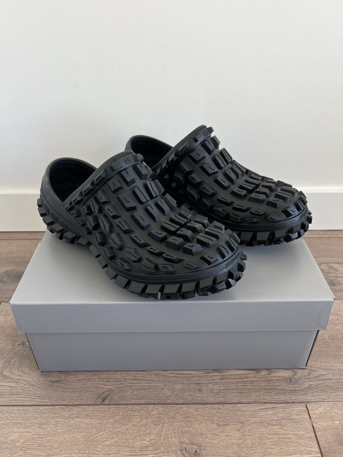 Balenciaga Balenciaga Defender Bouncer Clog 46 Size US 13 / EU 46 - 19 Thumbnail