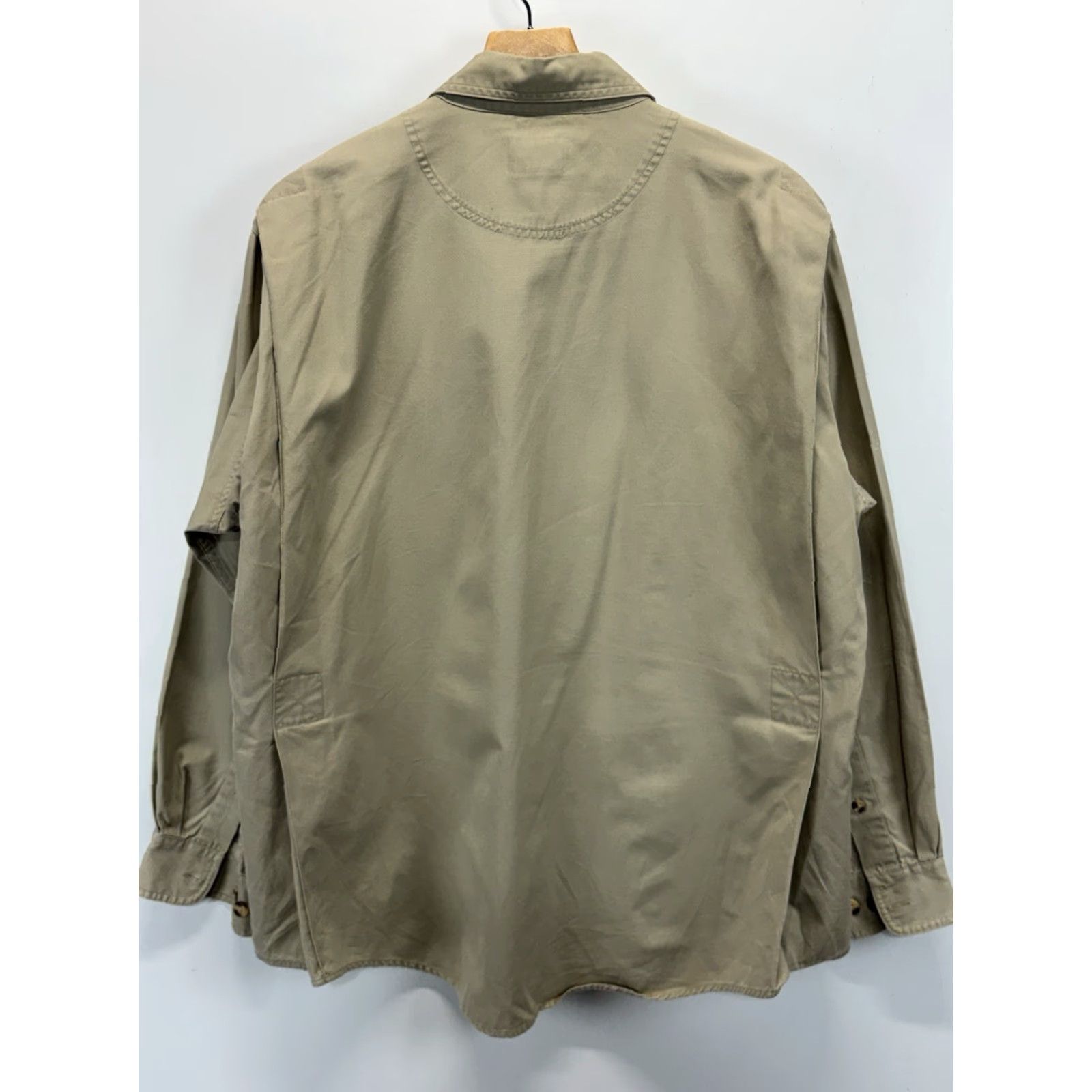Vintage VINTAGE Cabela’s Shirt Men’s XL Tan Button-Up Shoulder Patches 2 Pocket READ 90s Outdoor Mens Size US XL / EU 56 / 4 - 3 Thumbnail