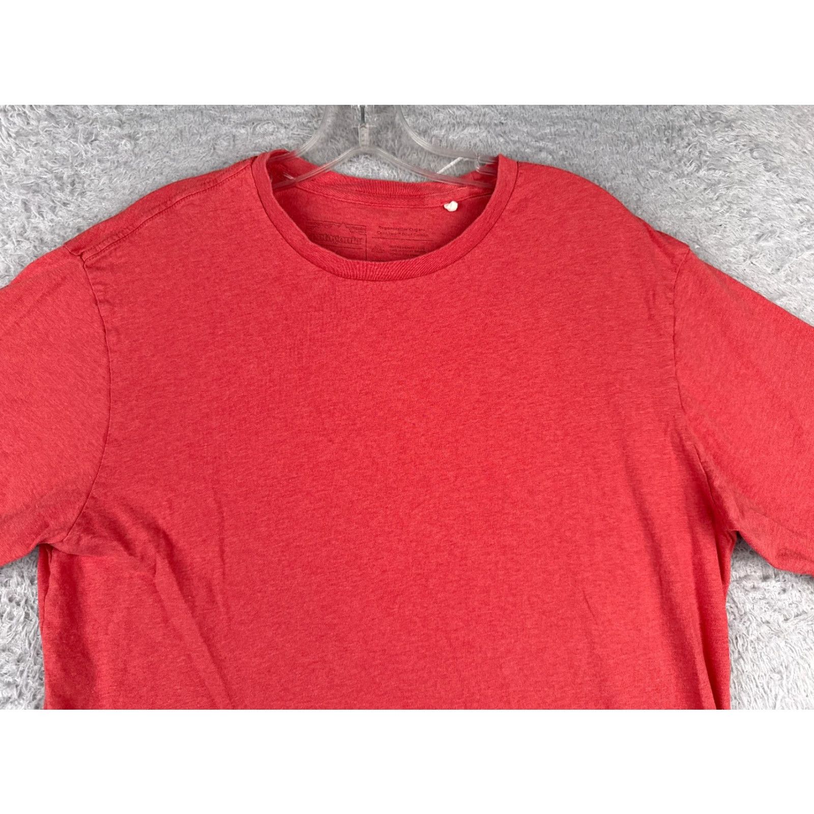 Patagonia Patagonia Shirt Men M Red Short Sleeve Crew Neck 100% Cotton Logo Outdoor All Seasons Mens Size US M / EU 48-50 / 2 - 4 Thumbnail