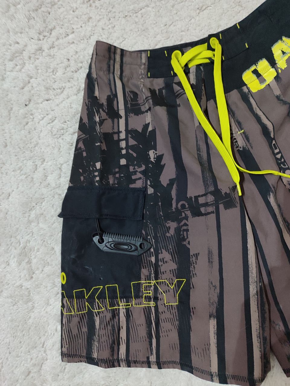 Japanese Brand × Oakley × Vintage 🧟‍♀️ Vintage Archival Oakley Shorts Rare Size US 30 / EU 46 - 2 Thumbnail