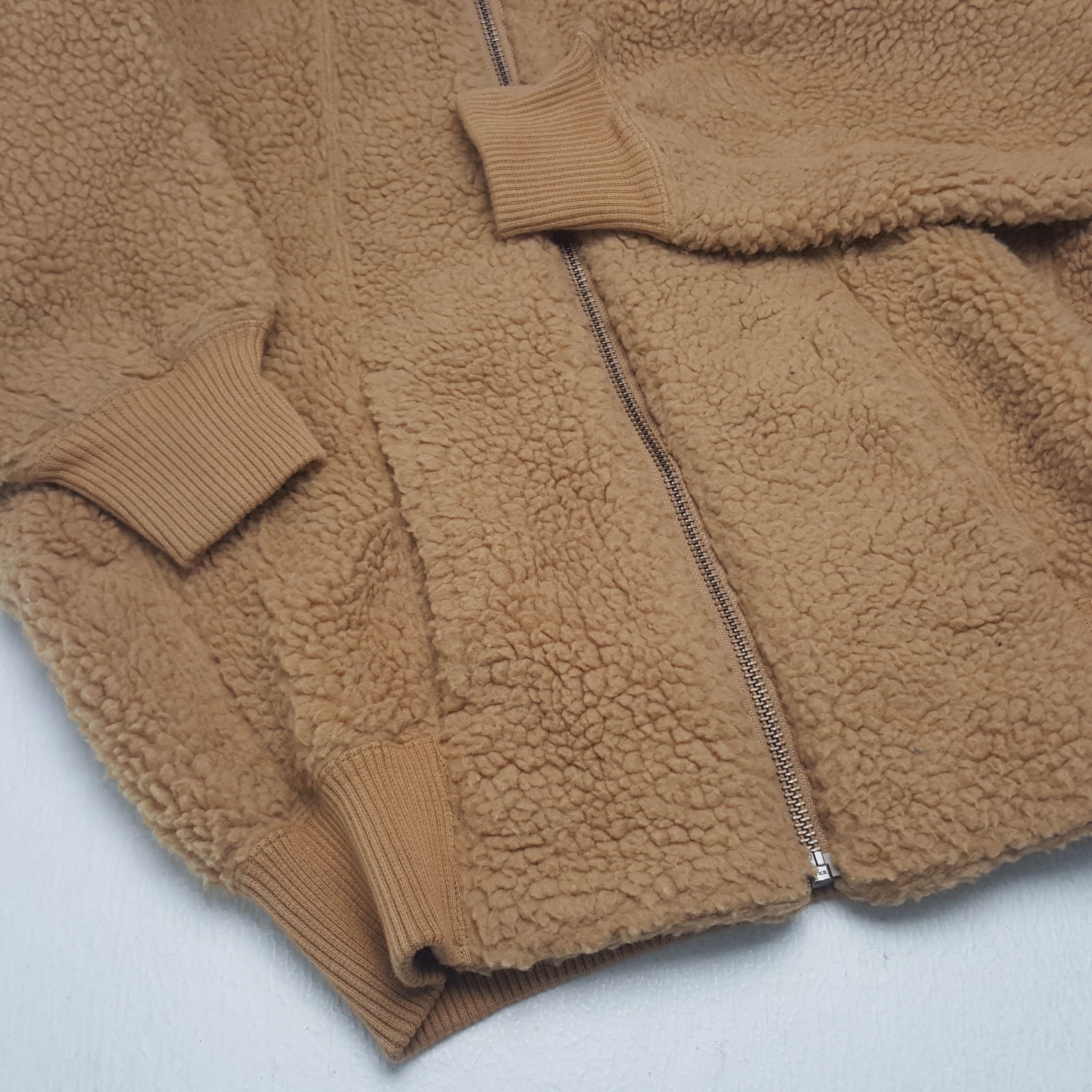 GU × Undercover × Vintage Vintage Uniqlo U Turtleneck Custom Big U Sherpa Jacket Size US XS / EU 42 / 0 - 6 Thumbnail