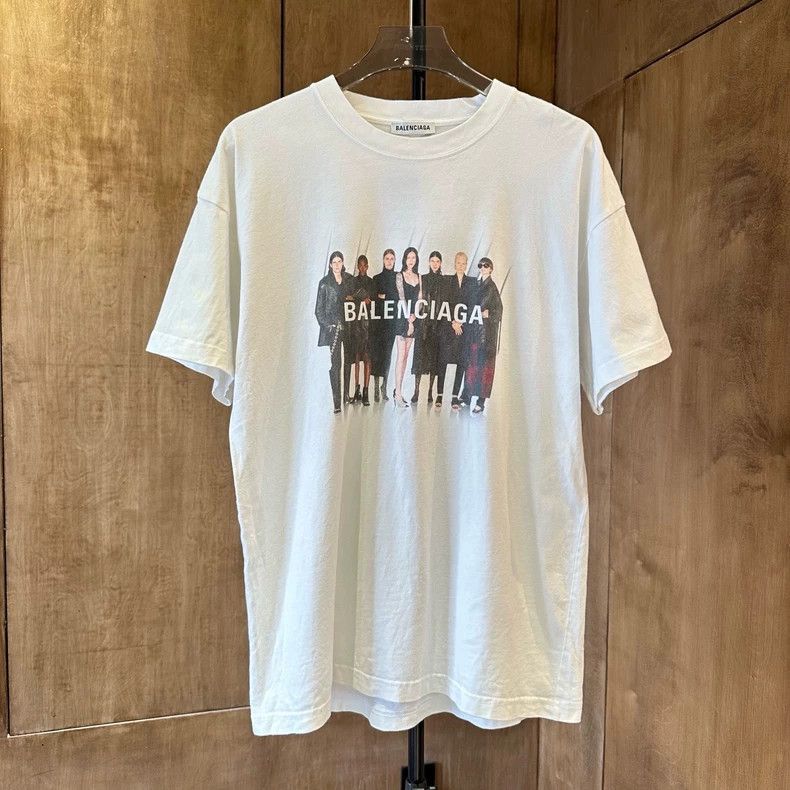 Balenciaga Balenciaga White portrait logo band short sleeves Size US M / EU 48-50 / 2 - 1 Thumbnail