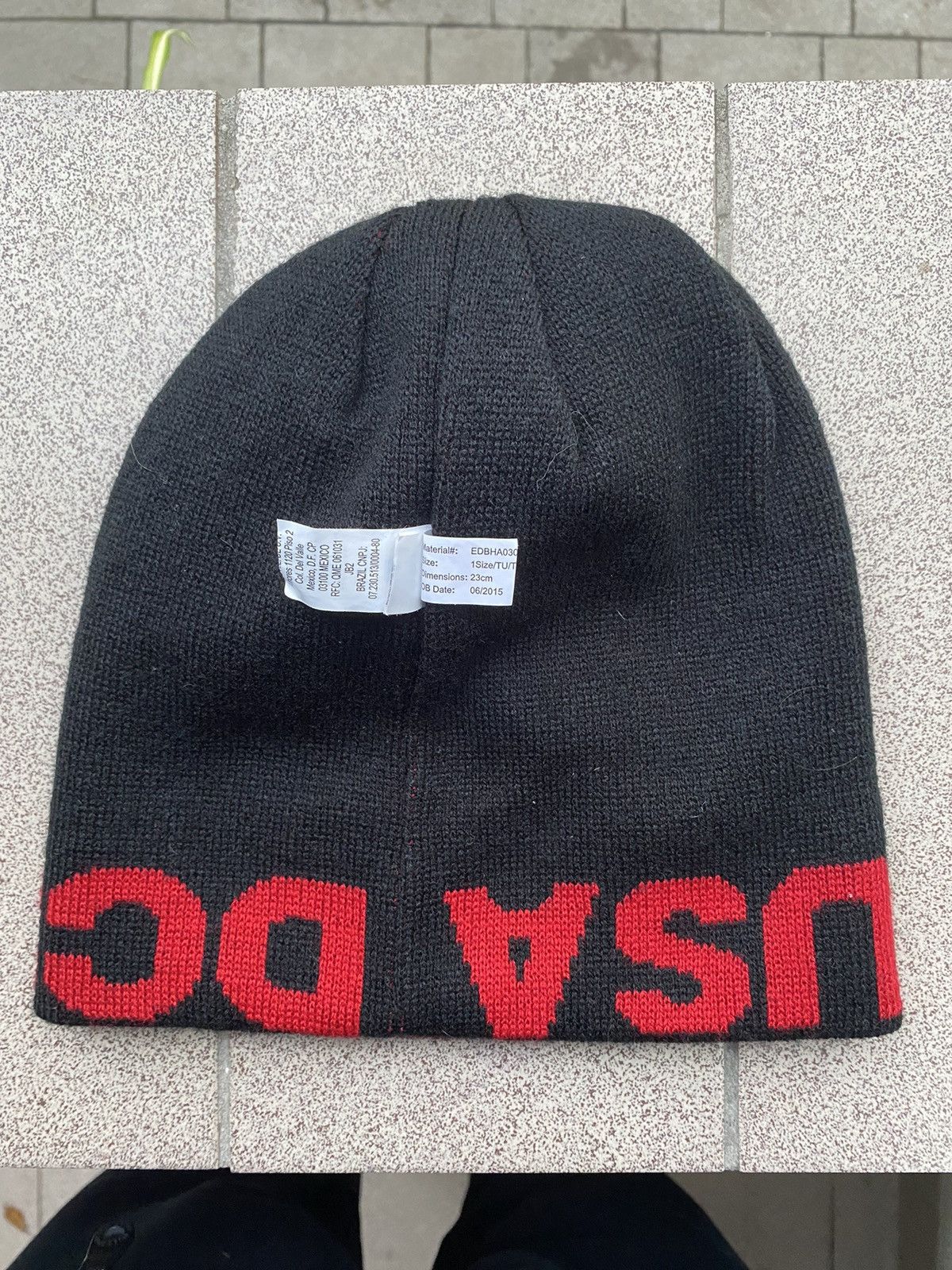 DC × Vintage 💥SK8 DC SHOES Reversible BEANIE double side hat Size ONE SIZE - 4 Thumbnail