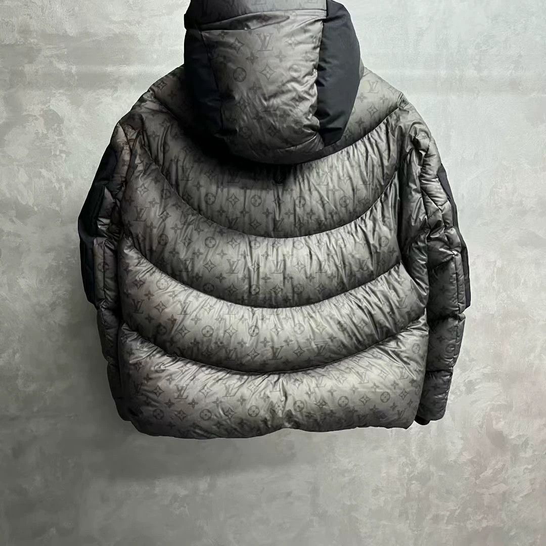 Louis Vuitton louis vuitton gray padded hooded jacket Size US M / EU 48-50 / 2 - 2 Thumbnail