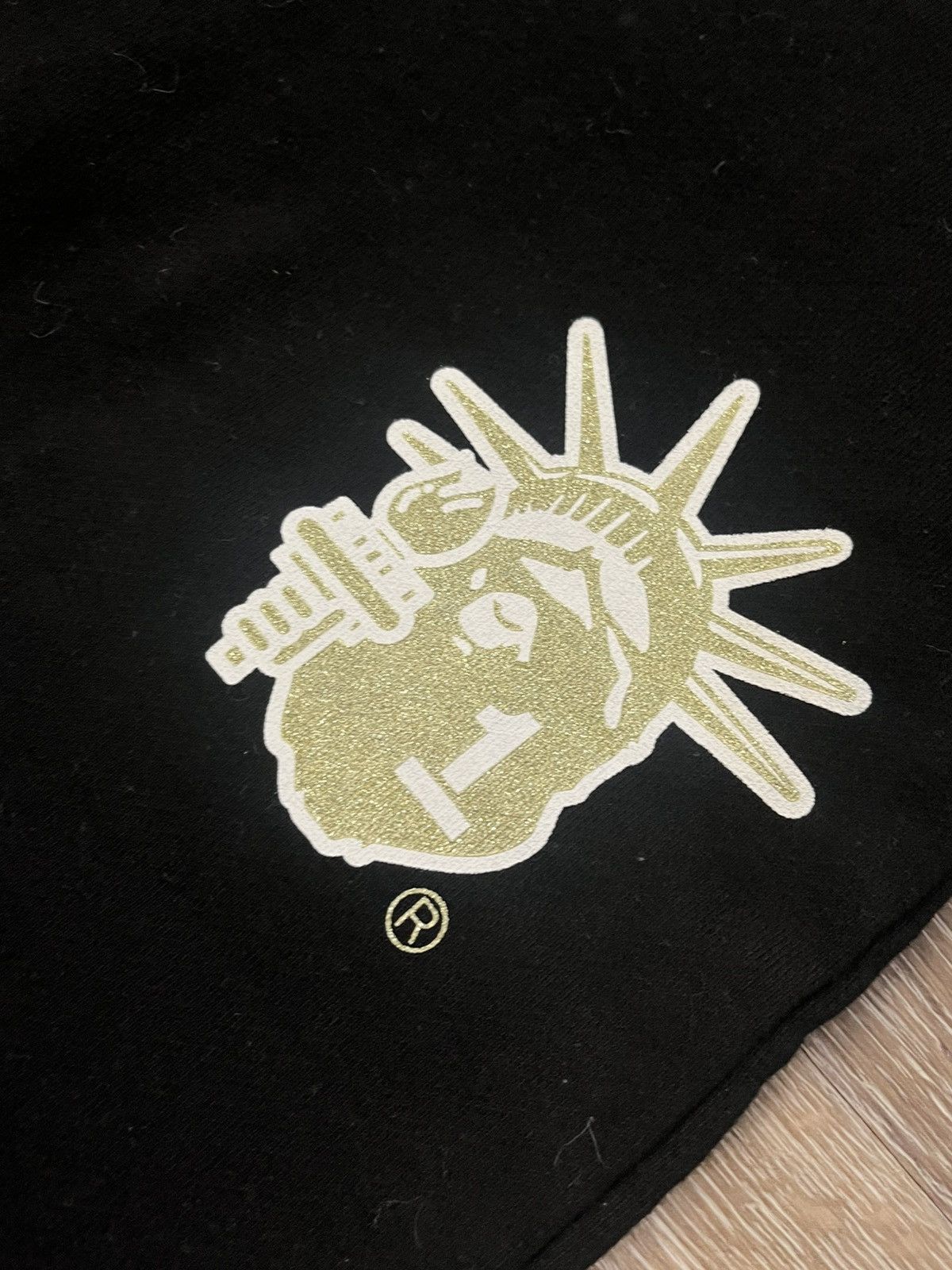 Bape NYC Liberty Bape Head Jogger Never Worn! Glow in The Dark Size US 32 / EU 48 - 4 Thumbnail
