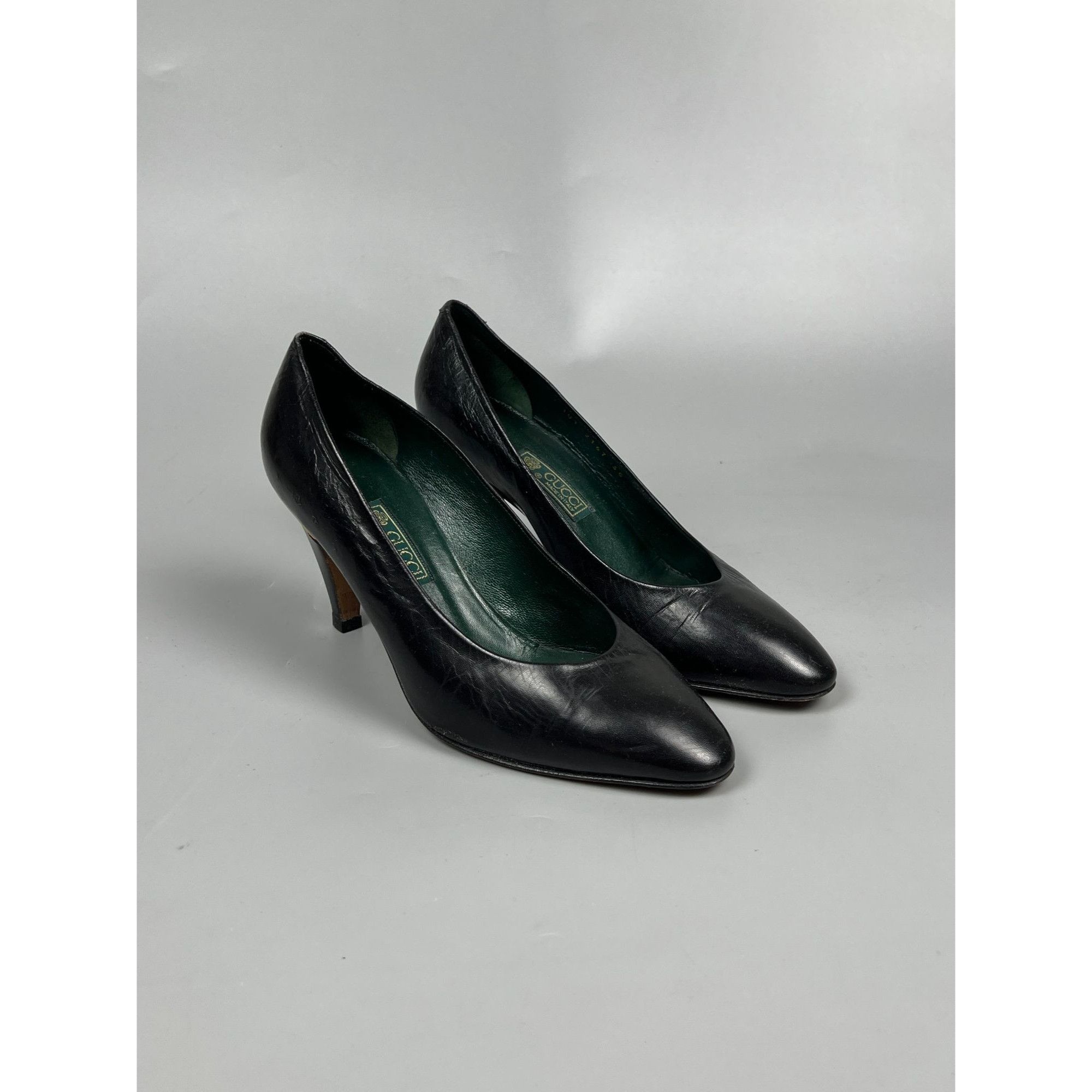 Gucci Gucci Vintage Pointed Toe Leather Pumps (Y1022) Size US 6 / IT 36 - 2 Thumbnail