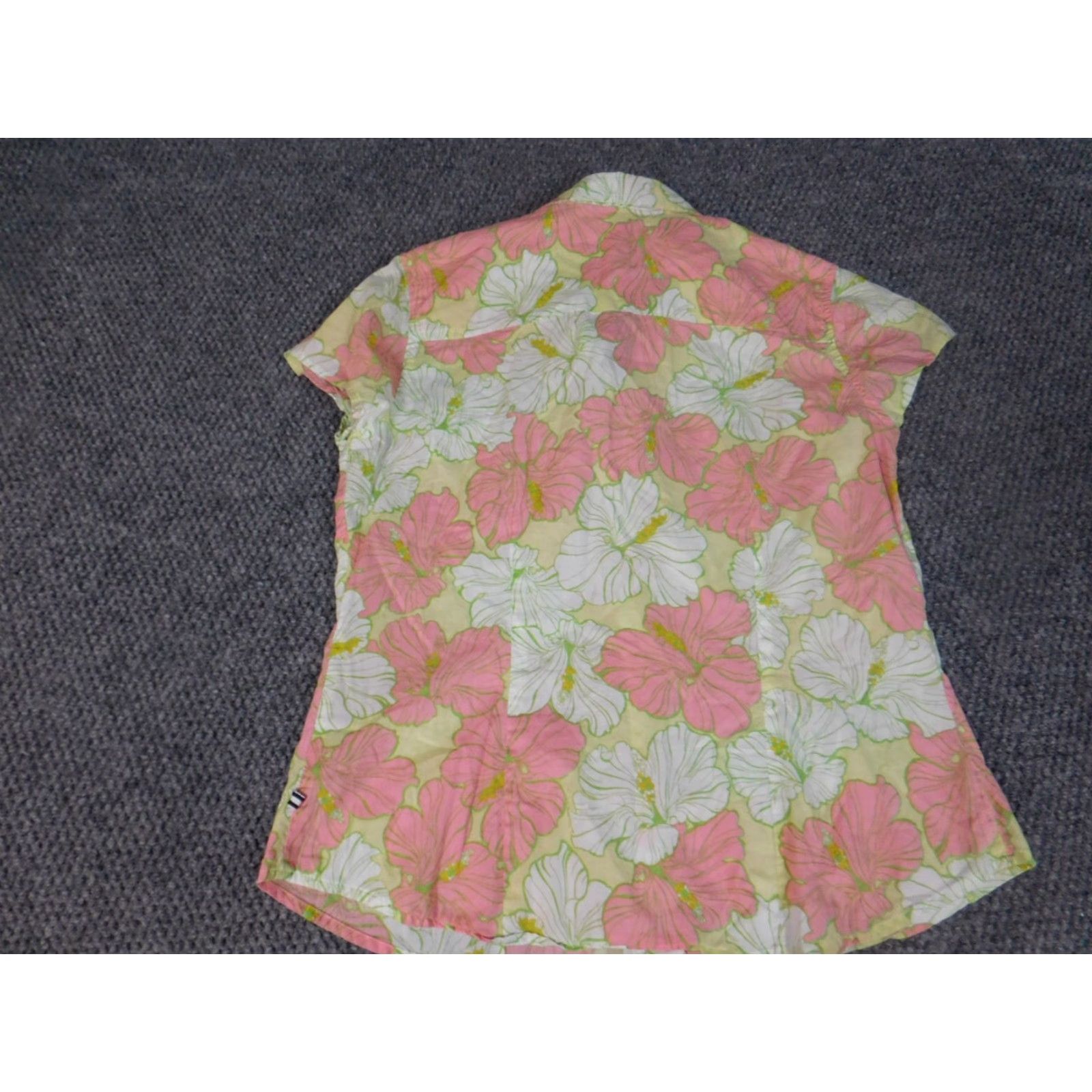 Izod Izod Womens Blouse PM Petites pink floral button down Size M / US 6-8 / IT 42-44 - 7 Thumbnail
