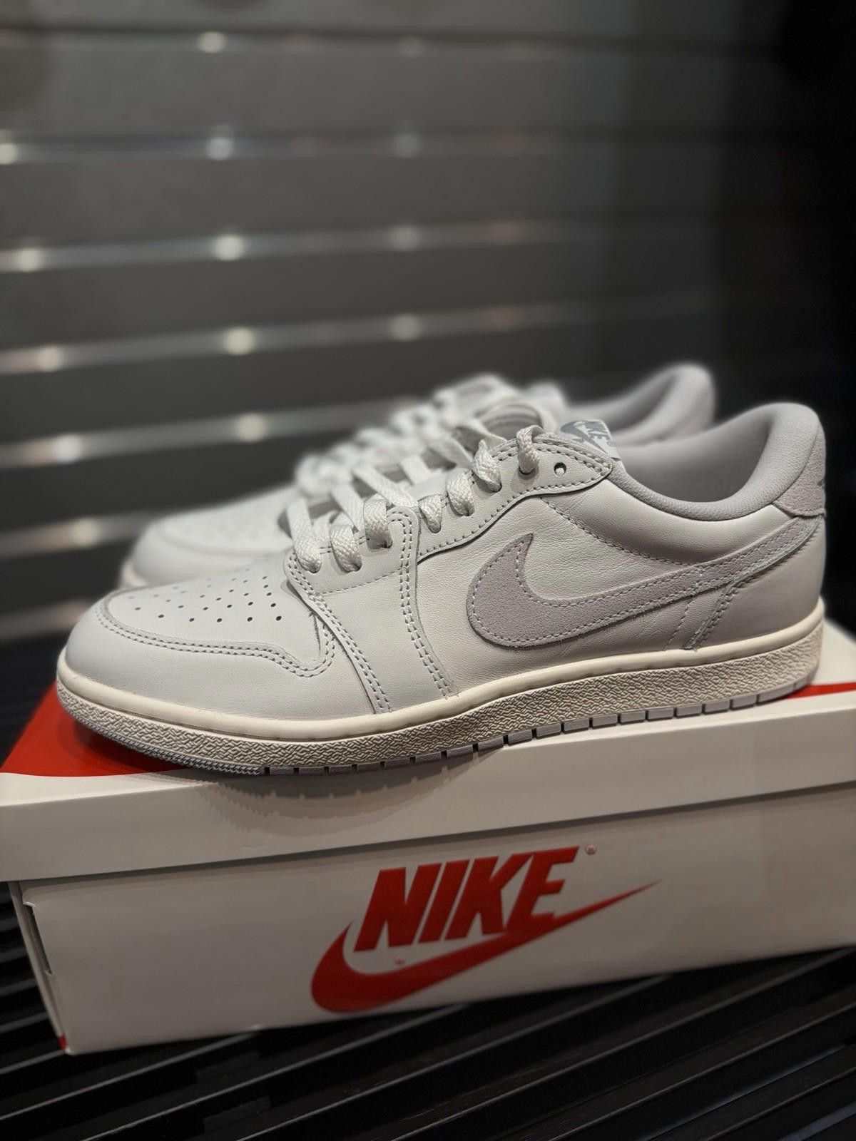 Jordan Brand Jordan 1 Low 85 Neutral Grey NEW Size 10.5 FB9933-100 Size US 10.5 / EU 43-44 - 3 Thumbnail