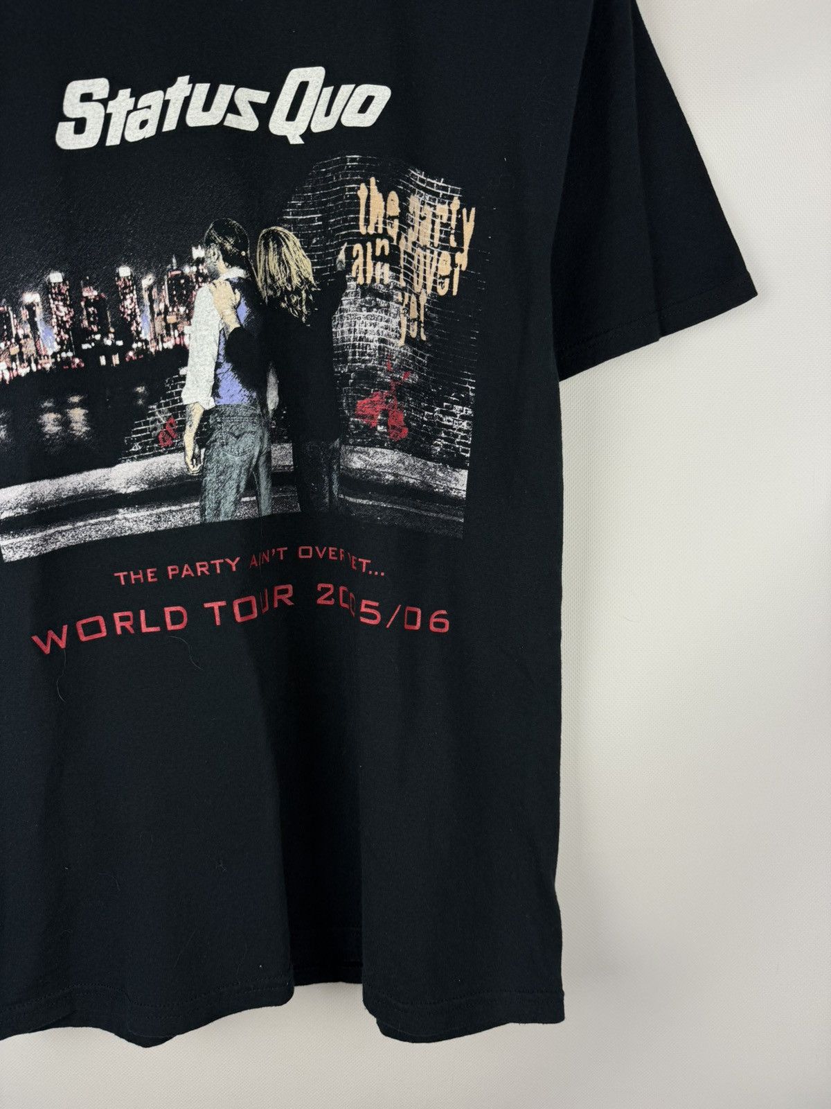 Band Tees × Vintage Status Quo Vintage 2005 / 06 World Tour Band T Shirt Gildan Size US M / EU 48-50 / 2 - 6 Thumbnail