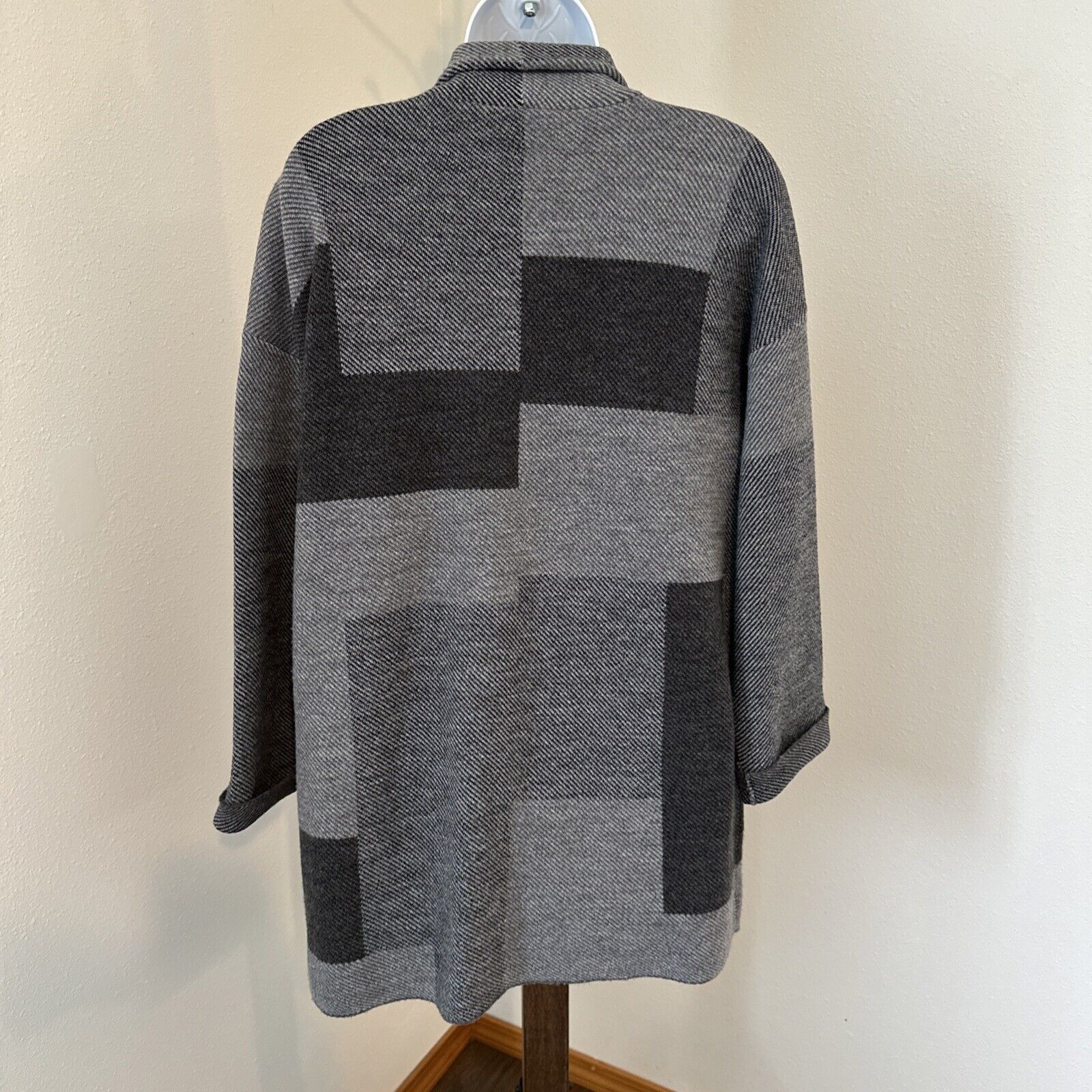 Eileen Fisher Eileen Fisher 100% Merino Wool Cardigan, Colorblock, Sz PM Size M / US 6-8 / IT 42-44 - 6 Thumbnail