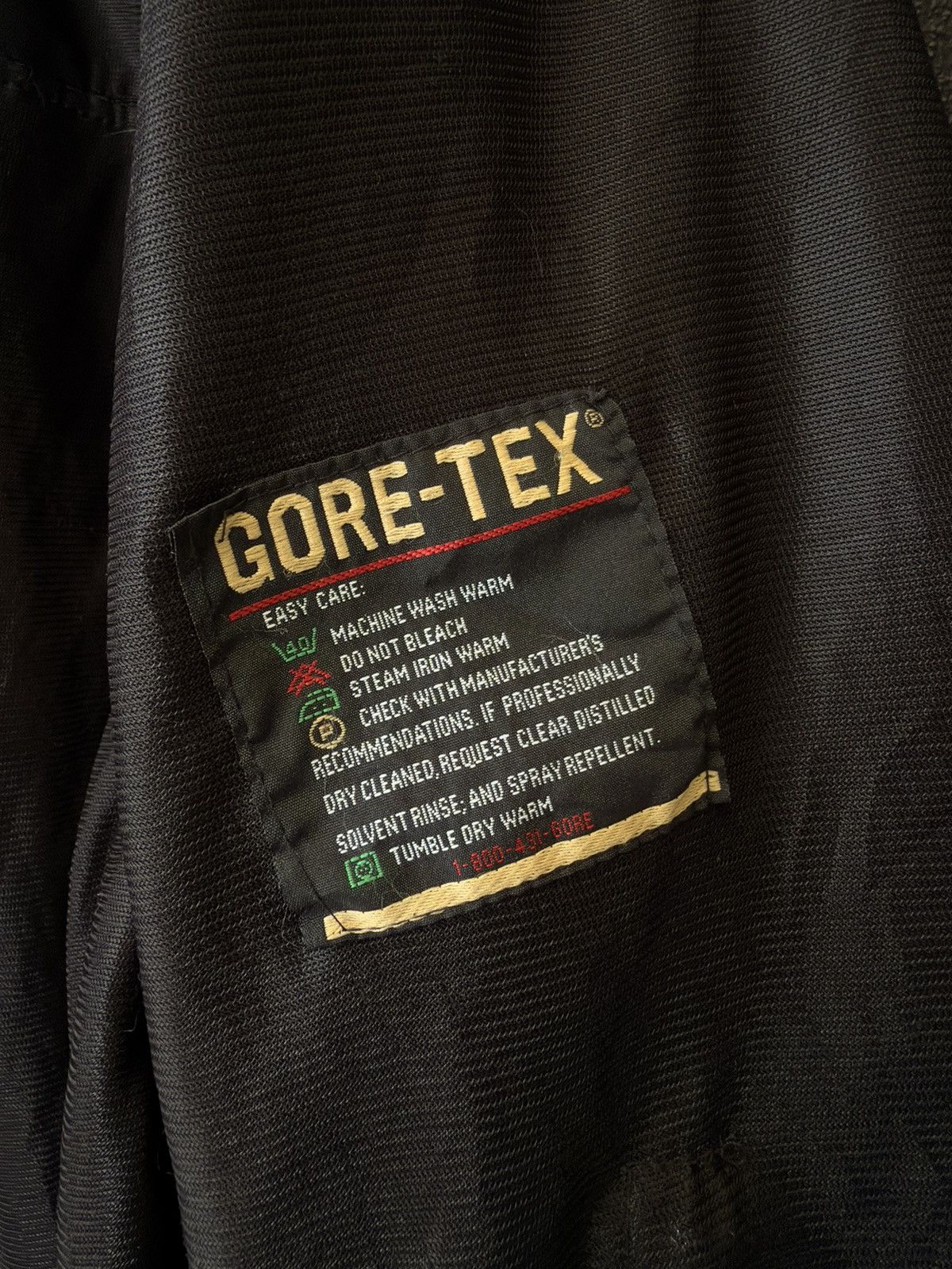 The North Face Vintage The North Face Summit Series Gore-Tex Windstopper Size US XL / EU 56 / 4 - 7 Thumbnail