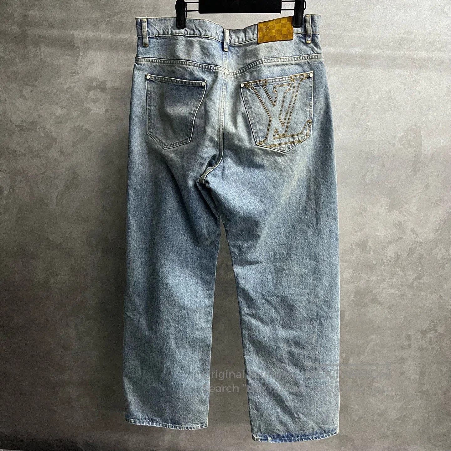 Louis Vuitton Louis Vuitton 25 Blue Embroidered Jeans. Size US 33 - 2 Thumbnail