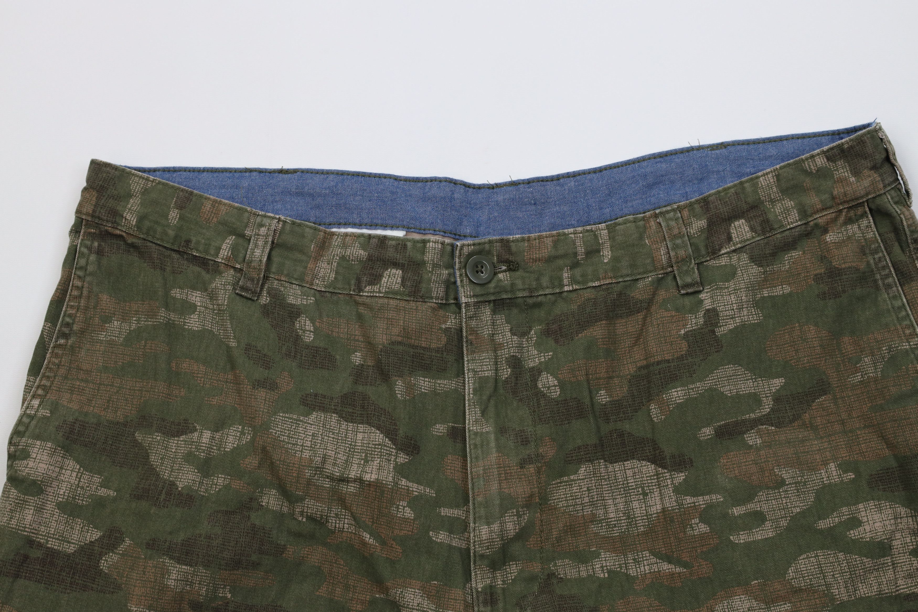 Vintage Vintage Y2K Streetwear Faded Camouflage Cargo Shorts Cotton Size US 40 / EU 56 - 2 Thumbnail