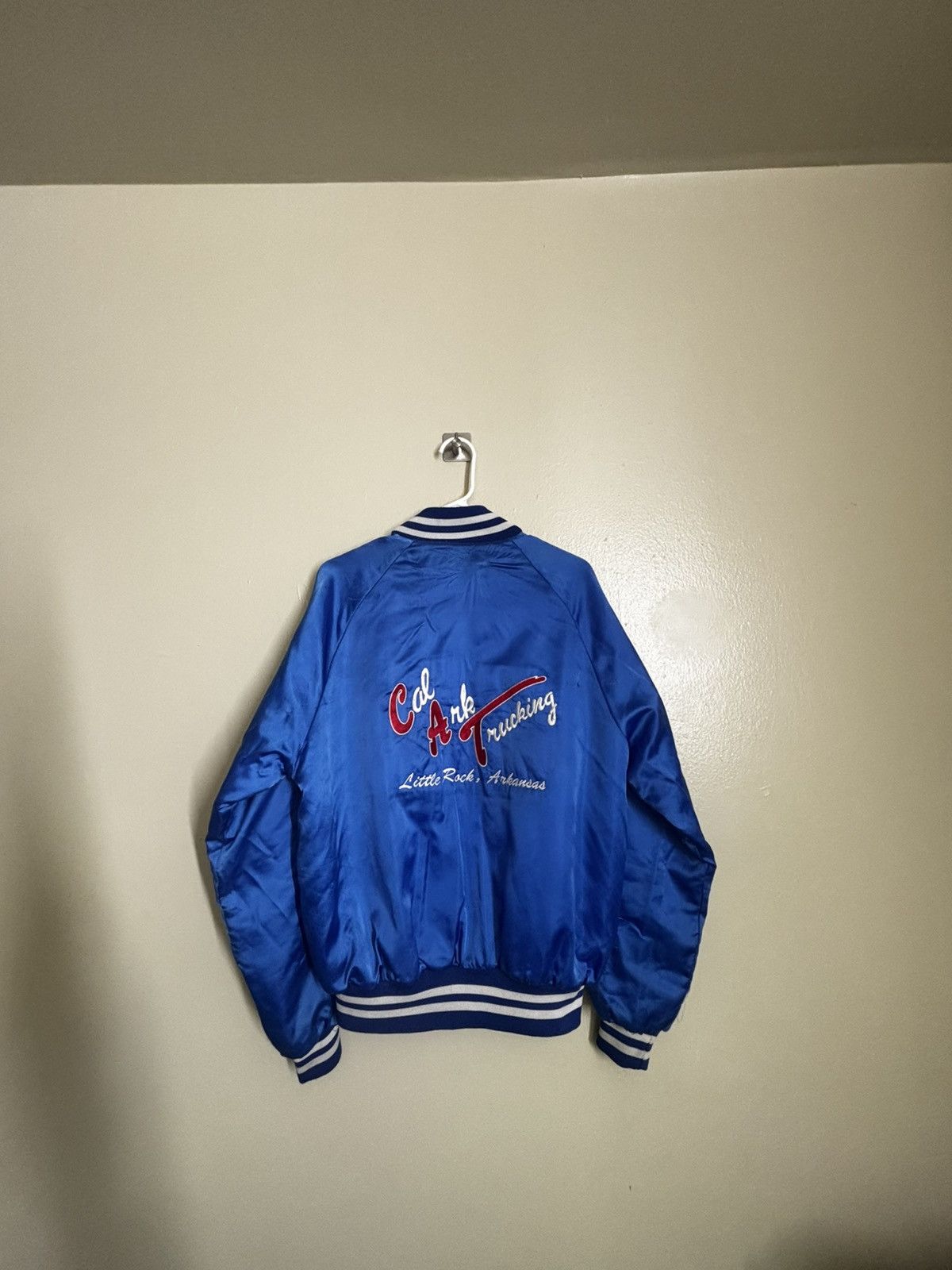 Other Blue varsity jacket with red embroidery in the back side Size US S / EU 44-46 / 1 - 1 Thumbnail