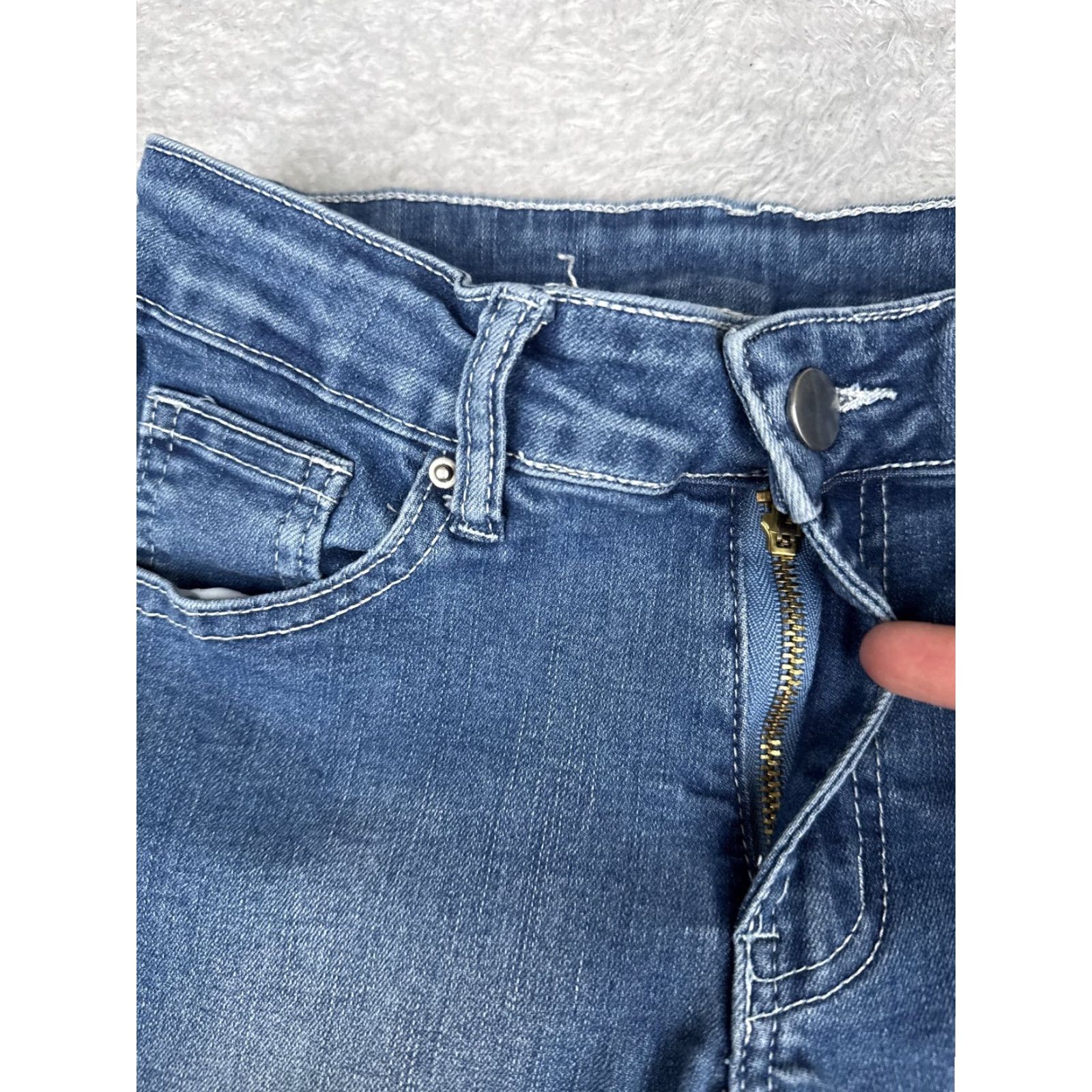 Shein SheIn Jeans Womens 2 Blue Med Wash Mid Rise Bootcut Embroidered Cotton 24x28 Jeans Women Blue Medium Embroidered 90s Bohemian Mens Womens Size 26" / US 2 / IT 38 - 5 Thumbnail