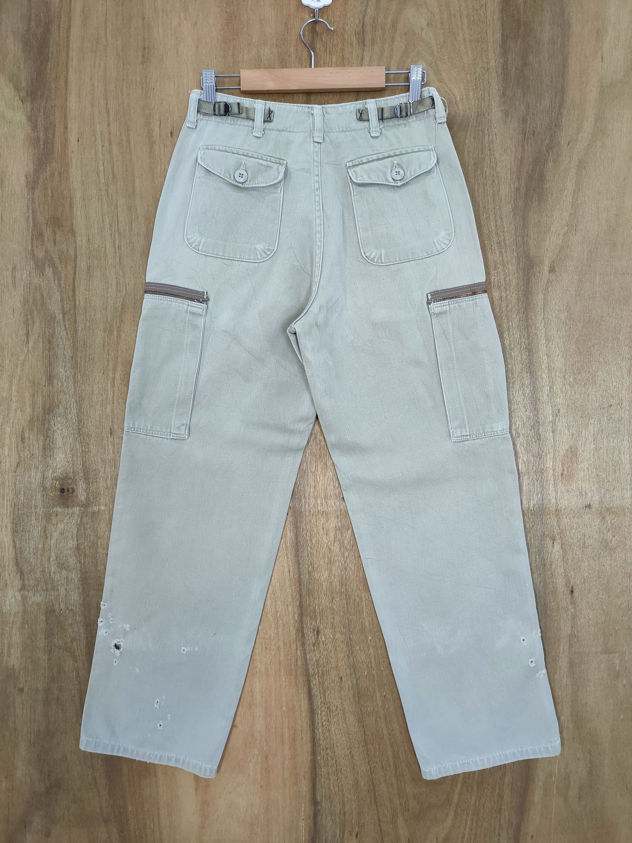 image of Vintage Distressed Cargo Pants in Cream, Men's (Size 26)