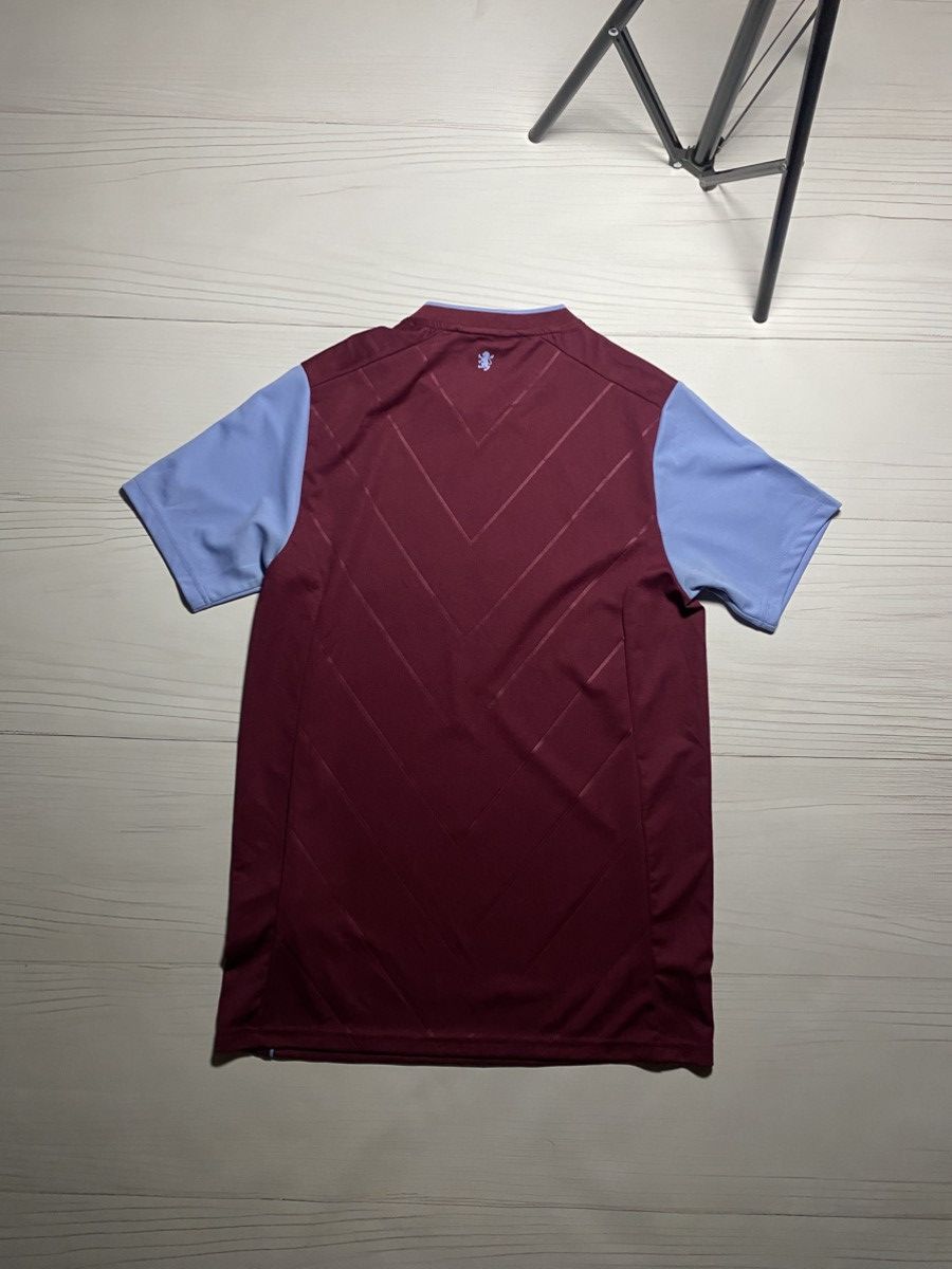 Castore Castore Aston Villa 2022/23 home soccer football y2k jersey Size US S / EU 44-46 / 1 - 2 Thumbnail