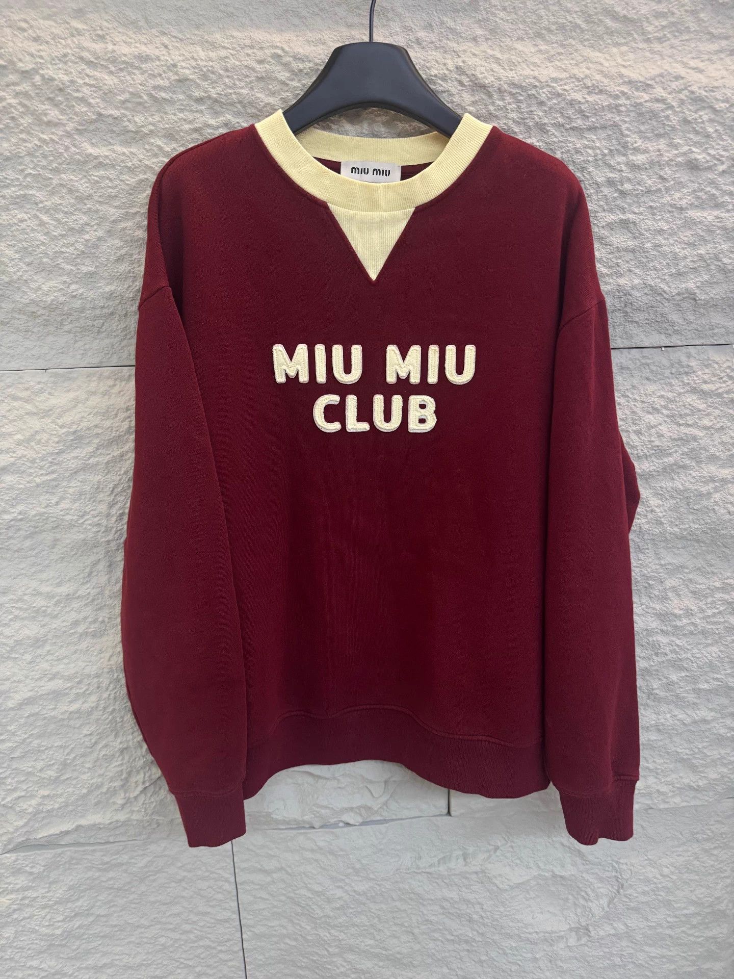 Miu Miu Miu Miu CLUB Logo Burgundy & Cream Collar Sweatshirt Size S Size S / US 4 / IT 40 - 1 Thumbnail