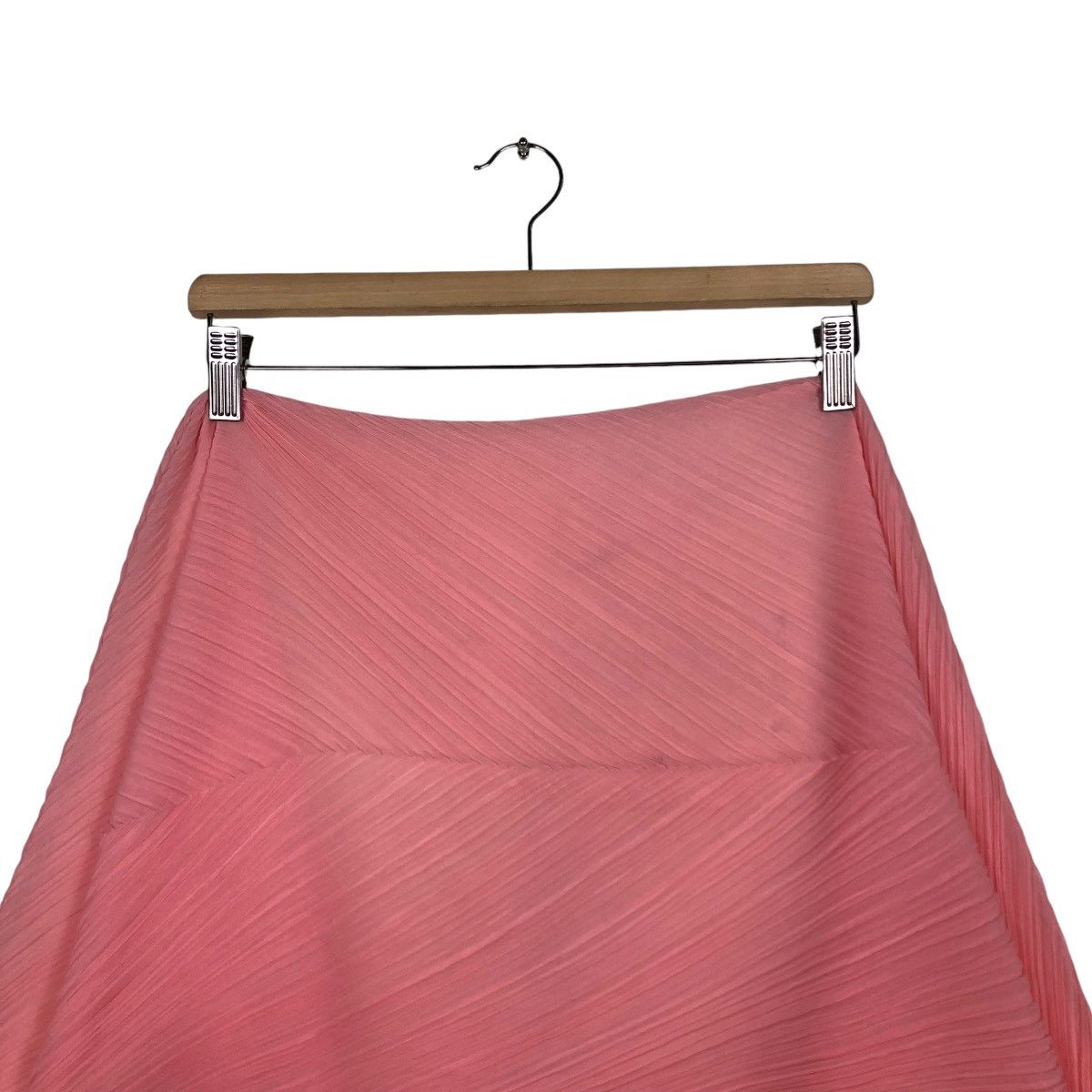 Issey Miyake 🔥LONG SCARVES PLEATED DESIGN PLEATS PLEASE ISSEY MIYAKE Size ONE SIZE - 4 Thumbnail
