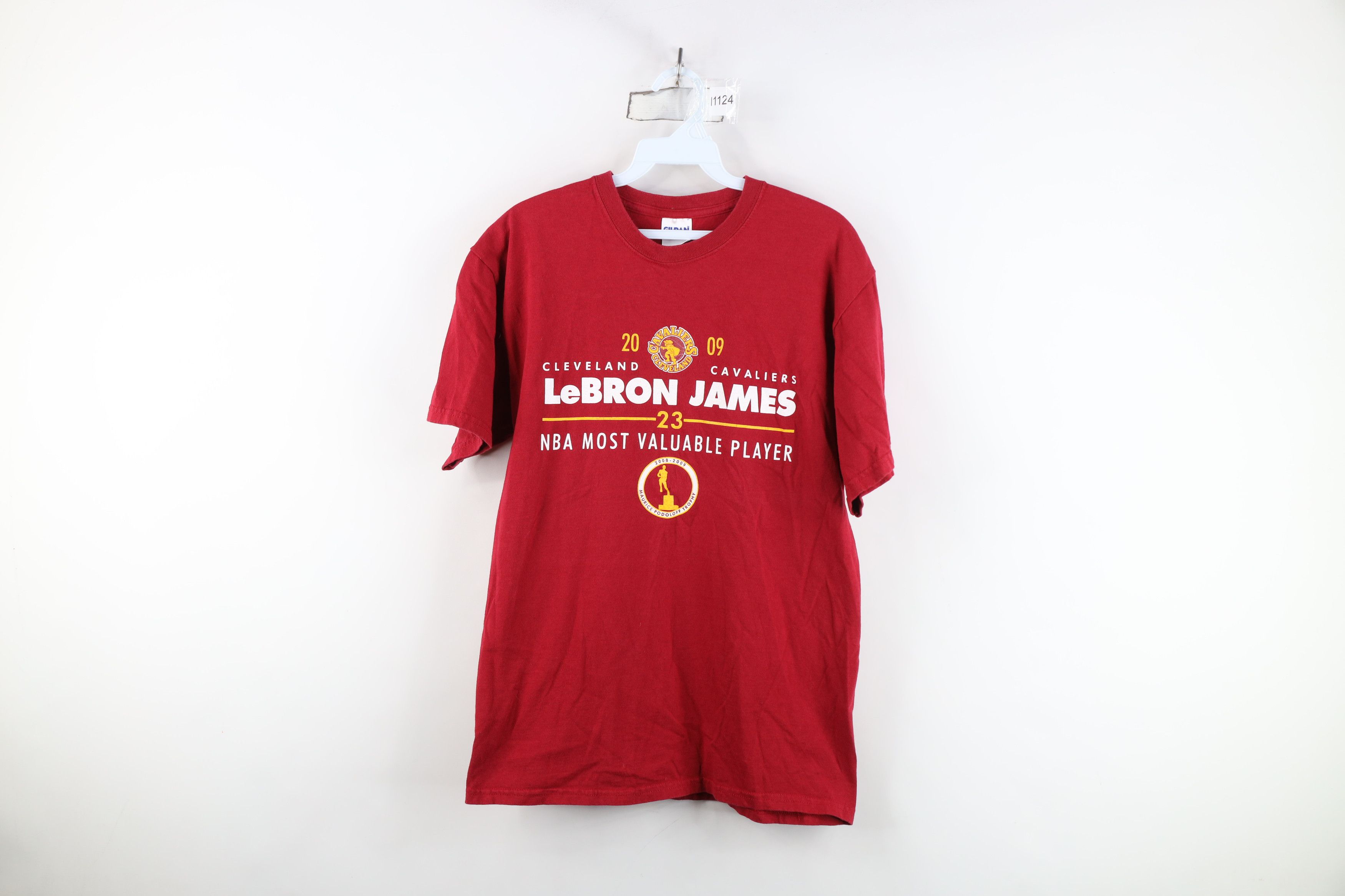 Vintage Vintage Y2K James Cleveland Cavaliers Basketball T-Shirt Size US M / EU 48-50 / 2 - 1 Thumbnail